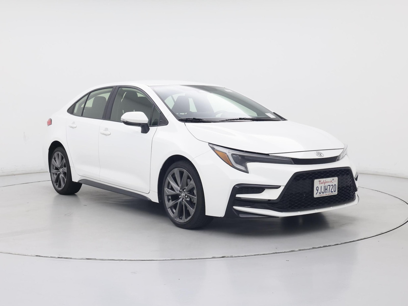 2024 Toyota Corolla SE - Photo 2