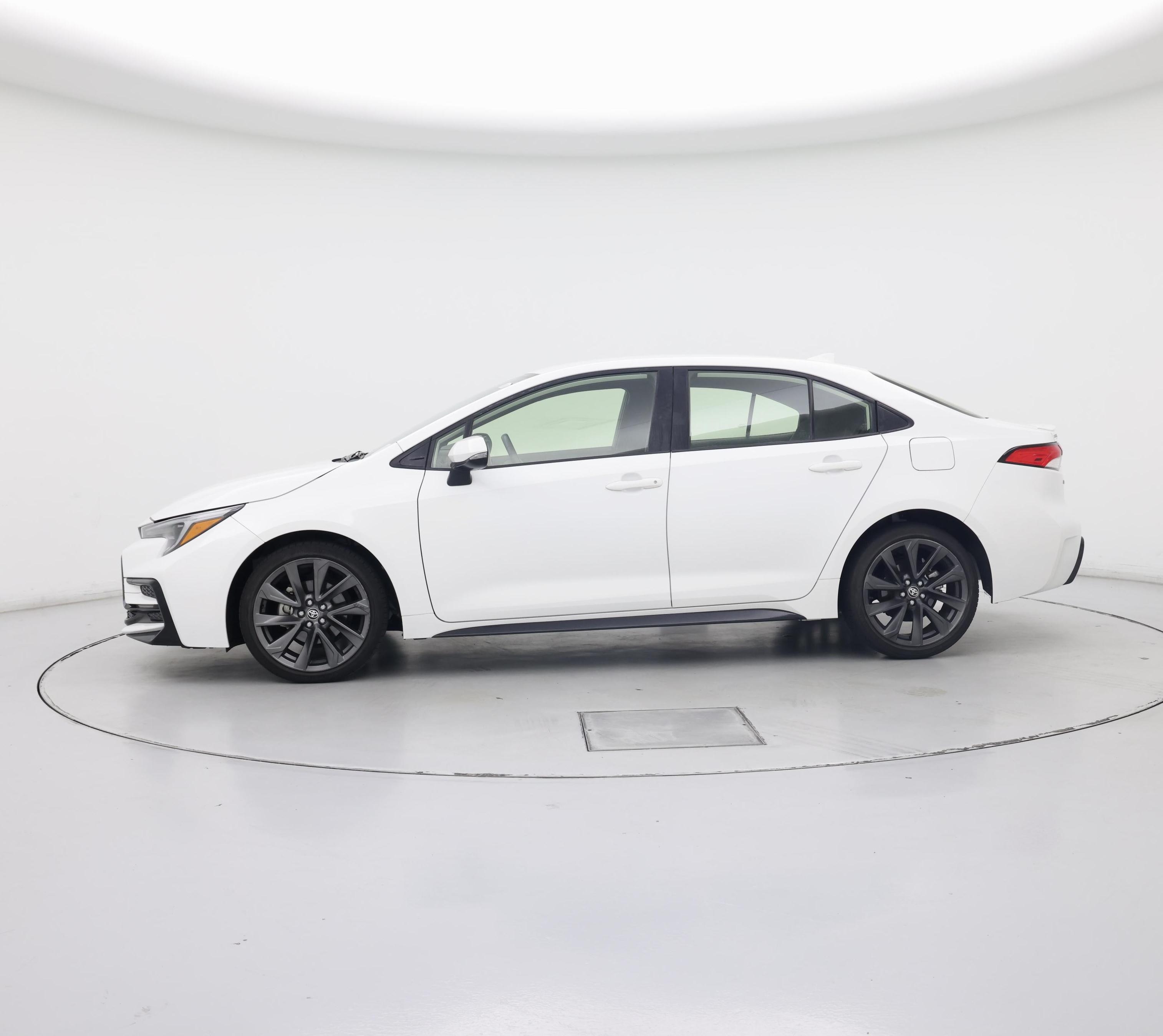 Thumbnail: 2024 Toyota Corolla - 3