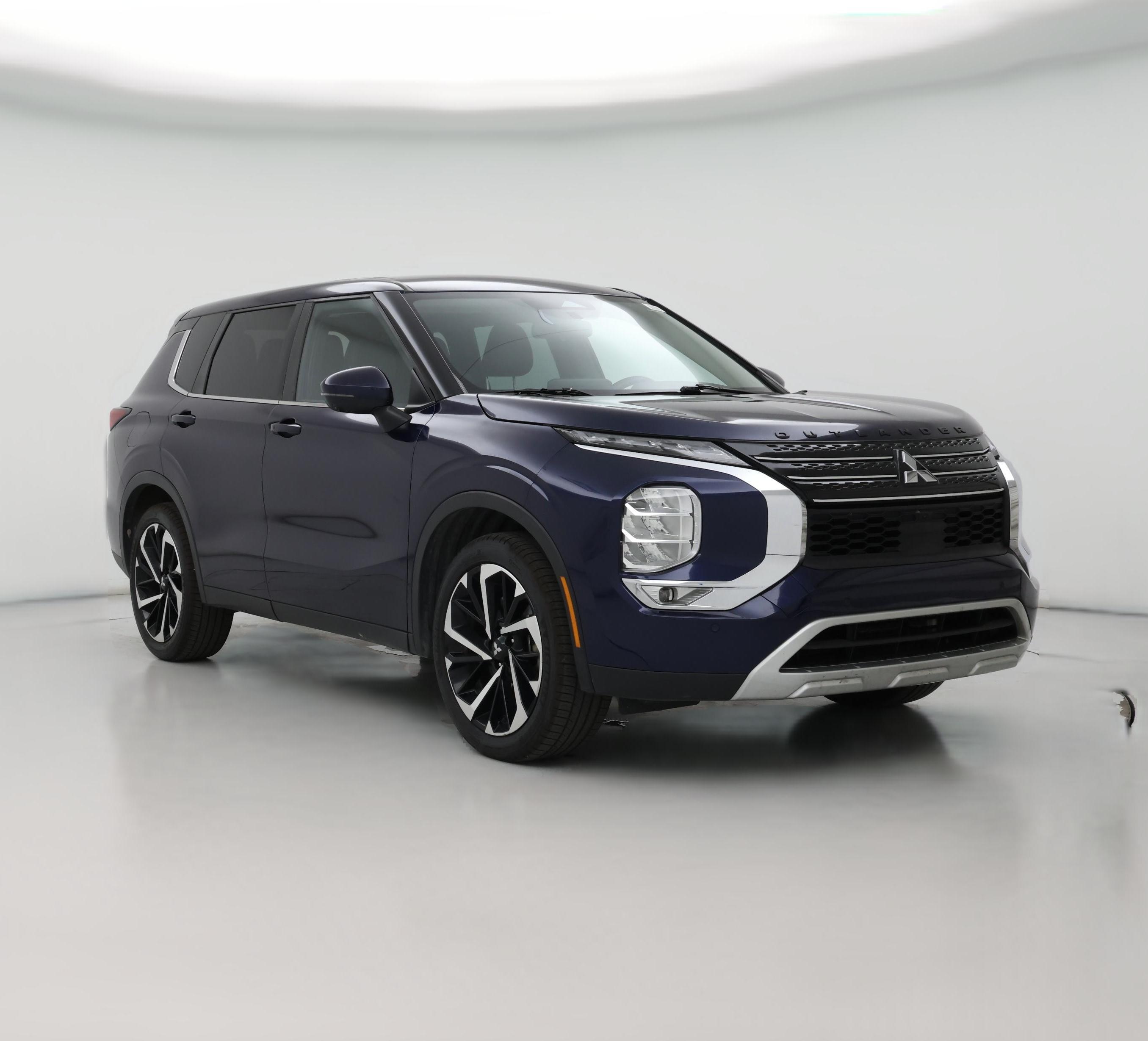 Thumbnail: 2023 Mitsubishi Outlander - 1
