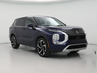 2023 Mitsubishi Outlander SE