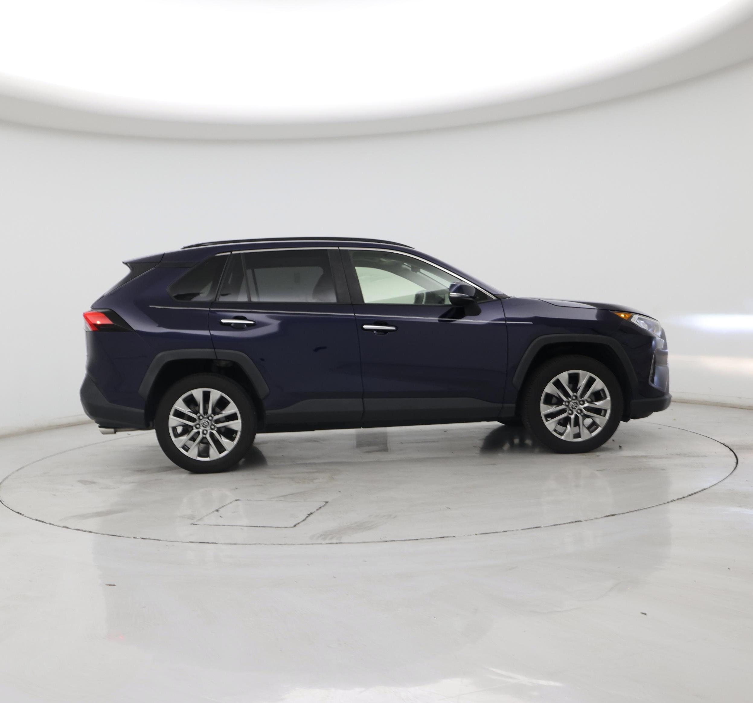 Thumbnail: 2019 Toyota RAV4 - 7