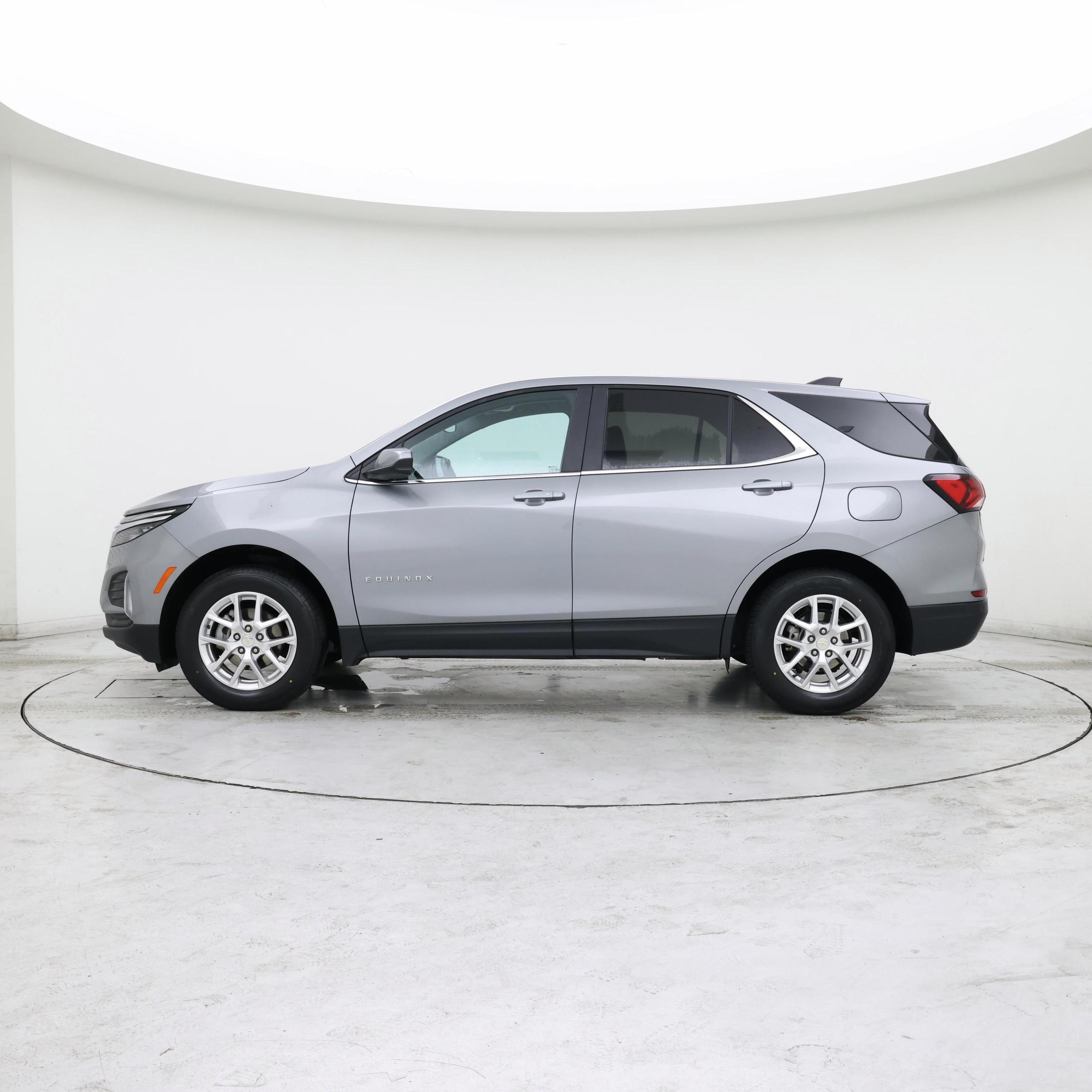 Thumbnail: 2024 Chevrolet Equinox - 3