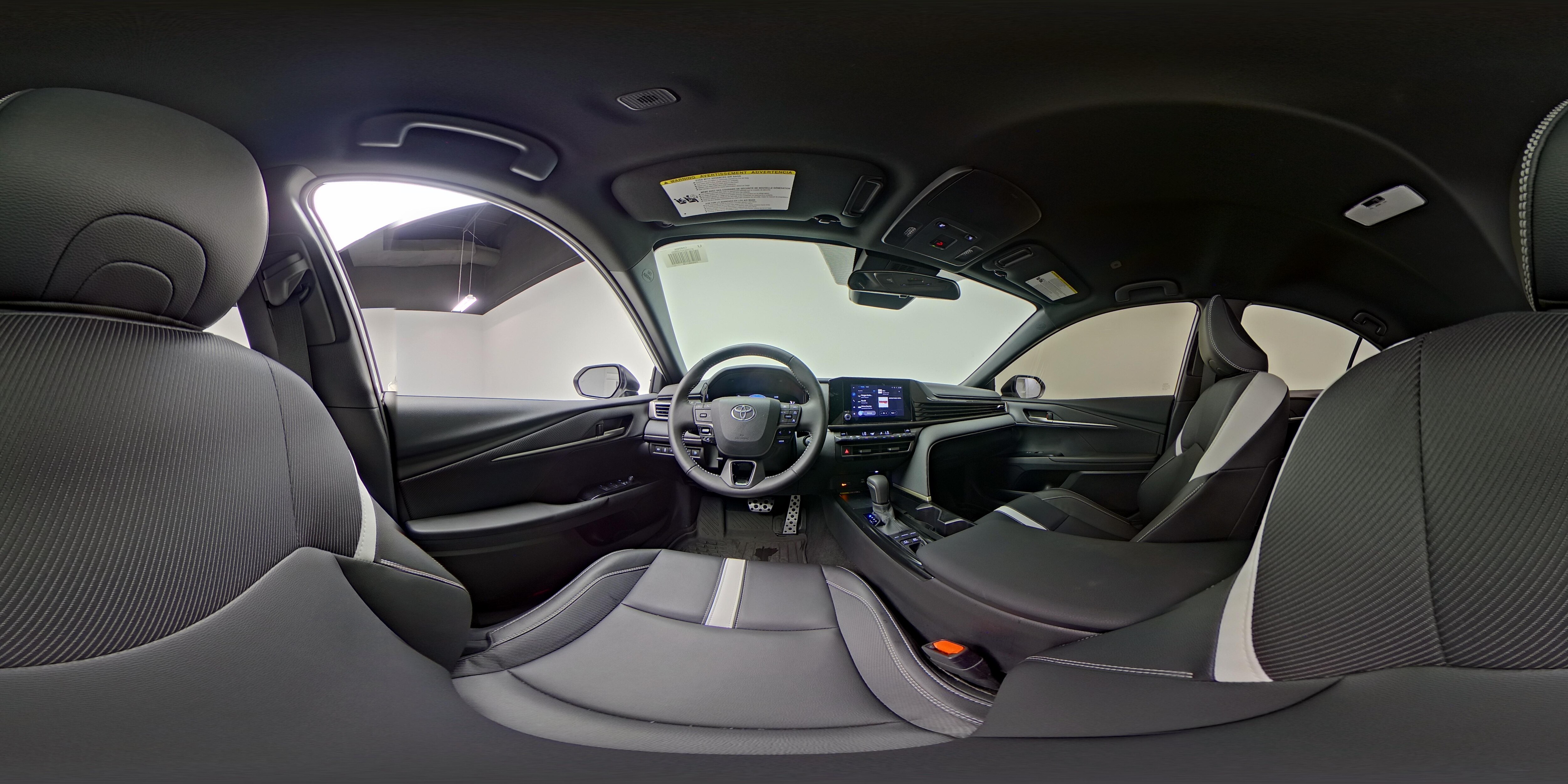 2026 Toyota Camry SE - Photo 26
