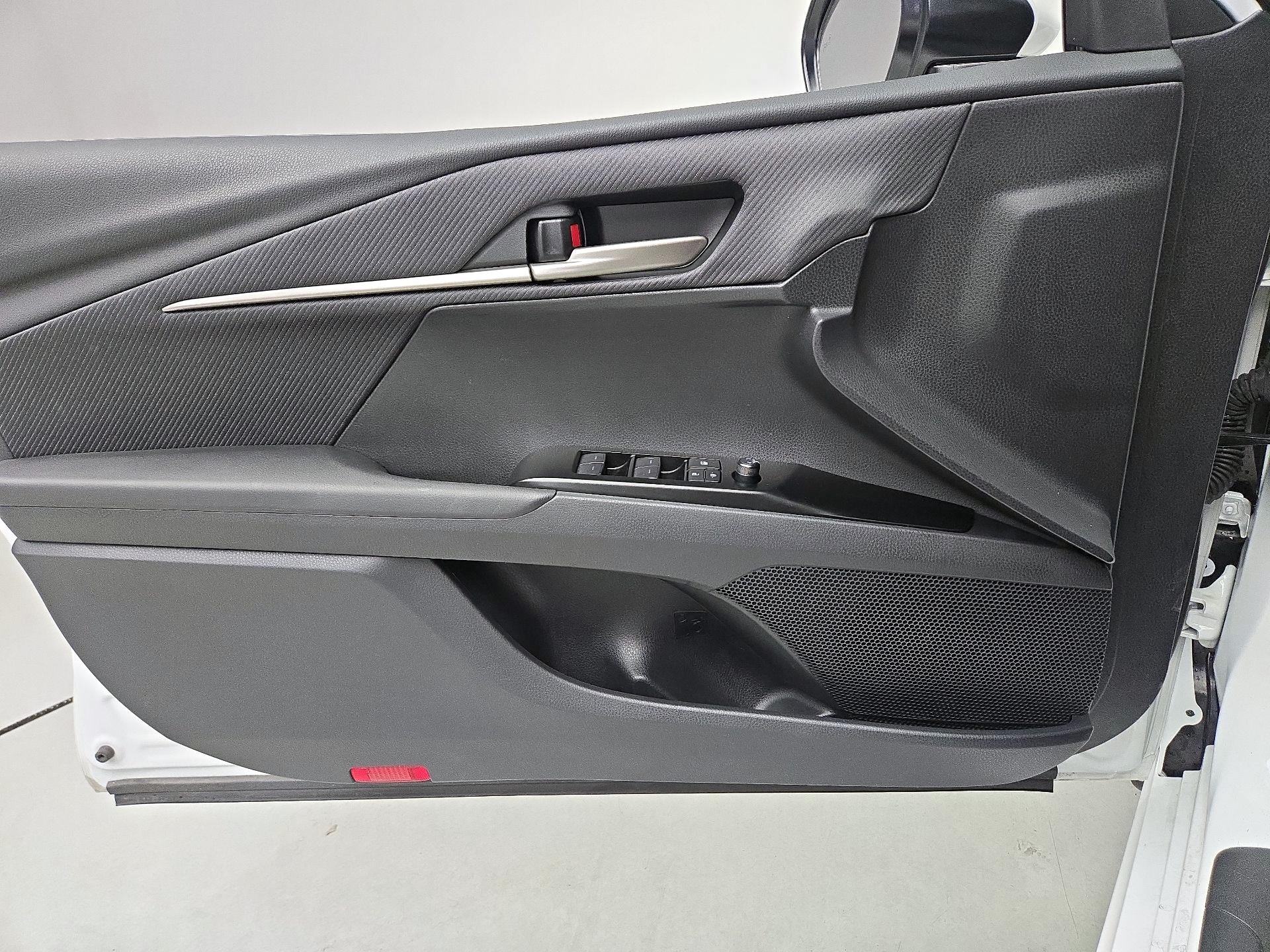 Thumbnail: 2026 Toyota Camry - 12