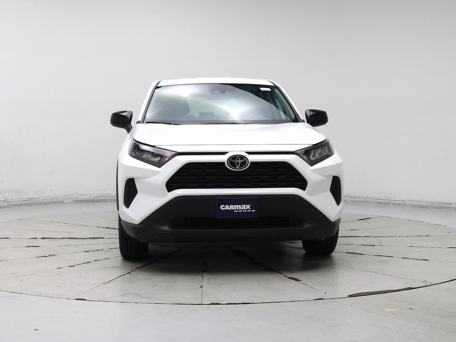 2022 Toyota RAV4 LE - Photo 6