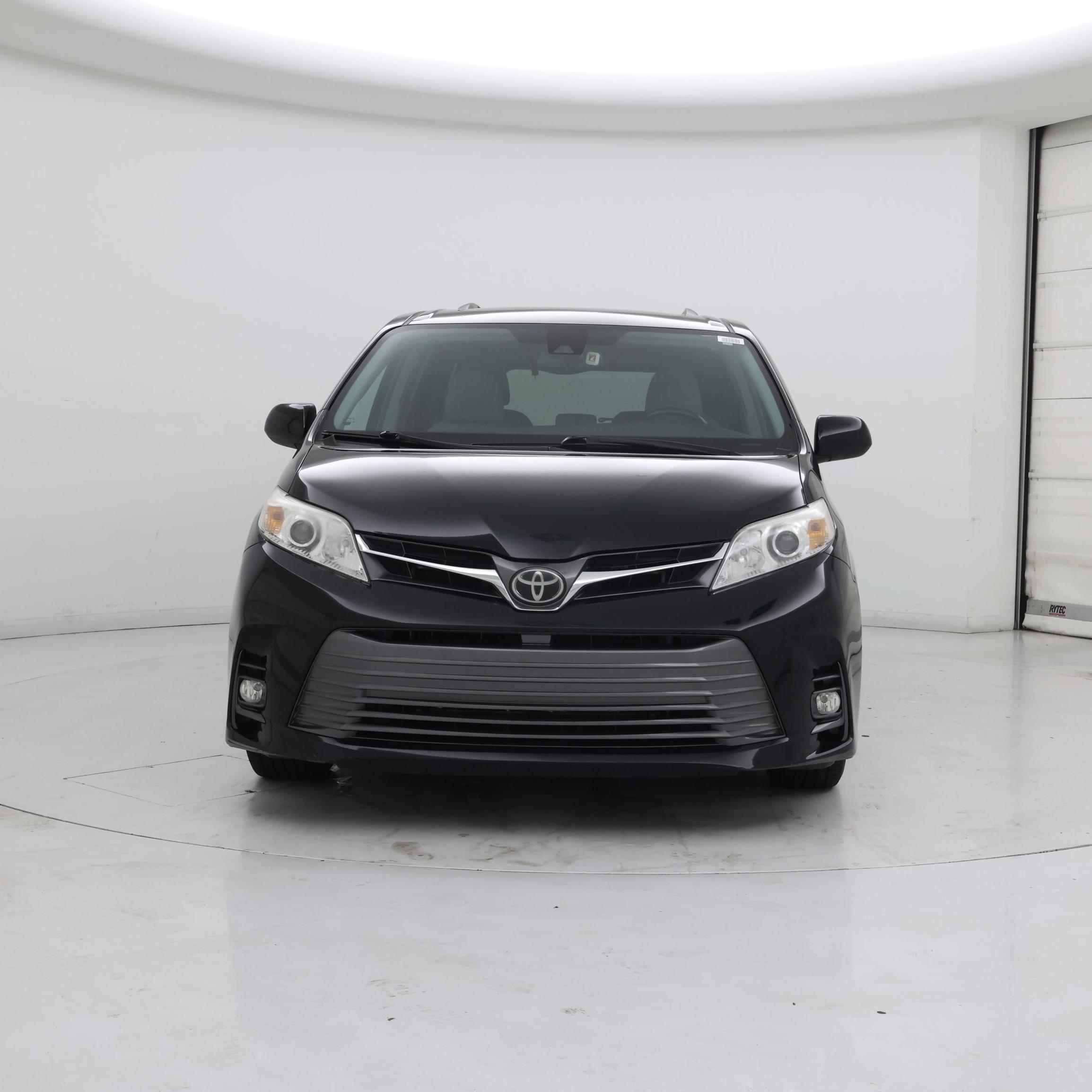 Thumbnail: 2019 Toyota Sienna - 5