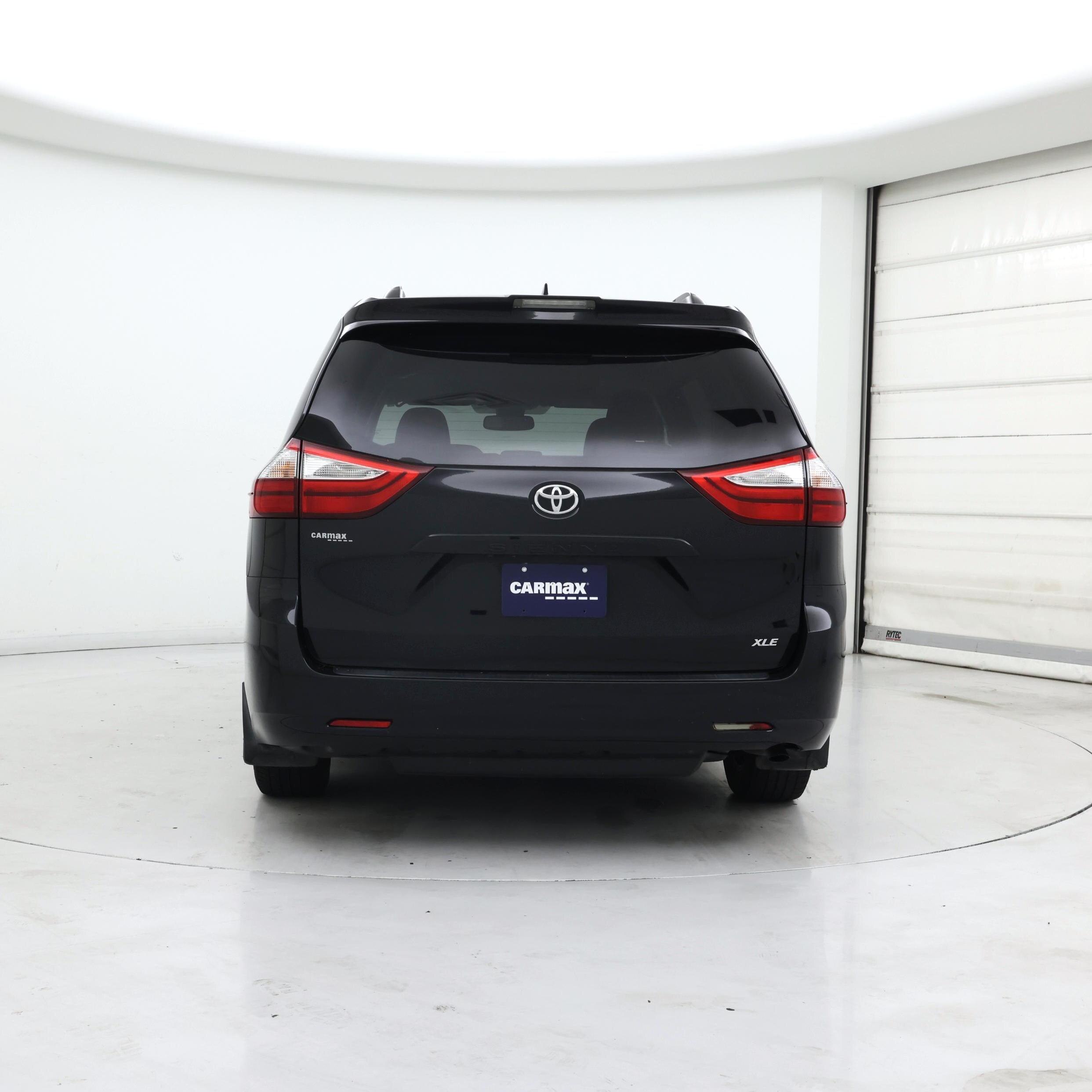 Thumbnail: 2019 Toyota Sienna - 6