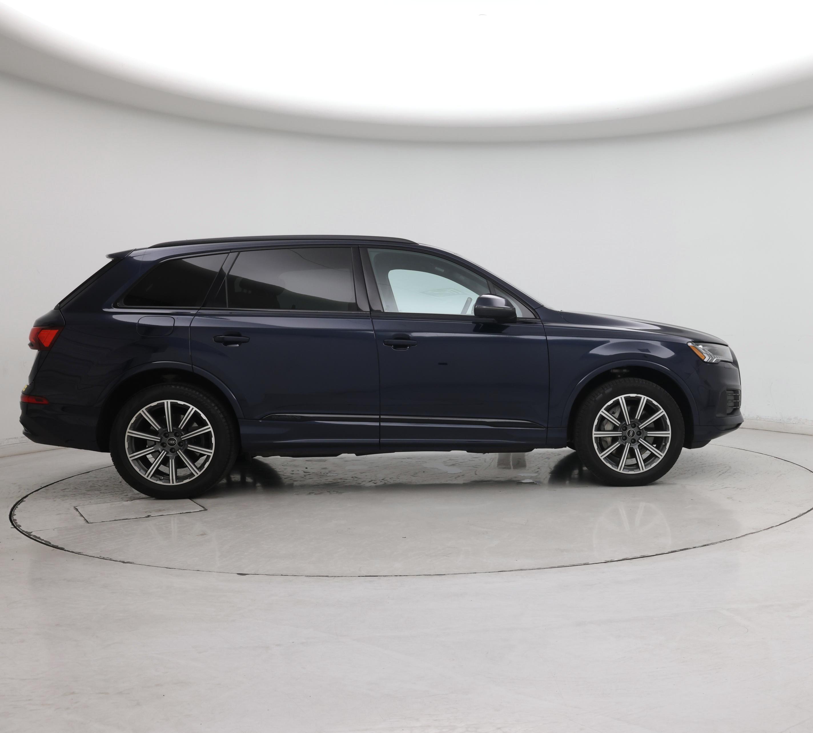 Thumbnail: 2023 Audi Q7 - 7