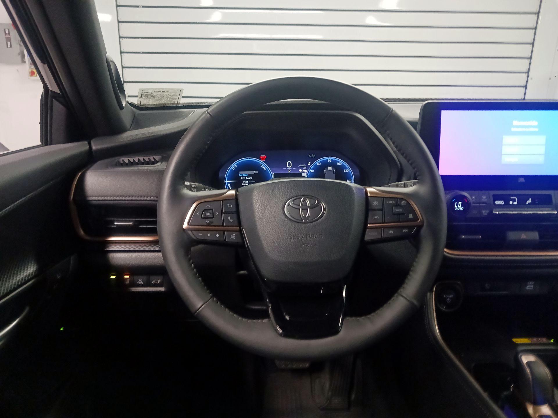 Thumbnail: 2026 Toyota Highlander - 10