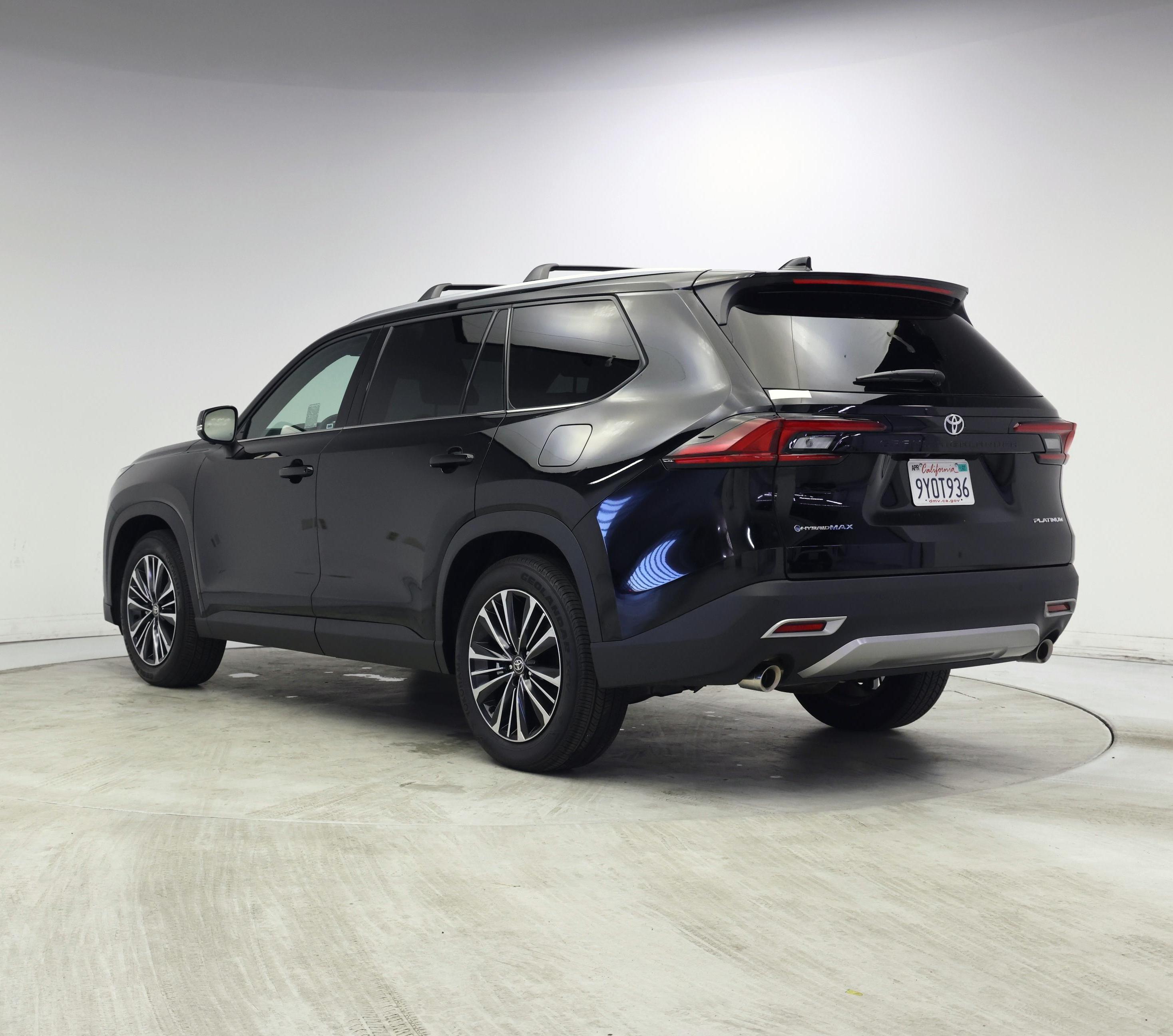 Thumbnail: 2026 Toyota Highlander - 2