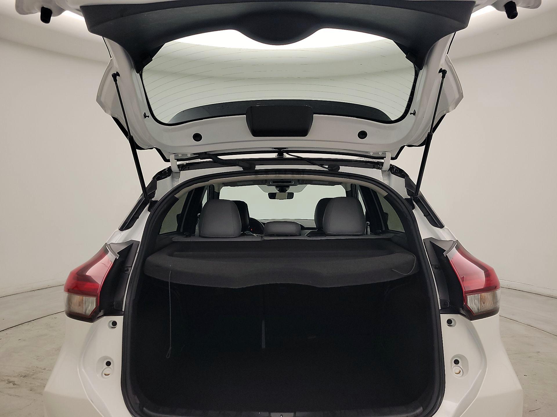 Thumbnail: 2024 Nissan Kicks - 19