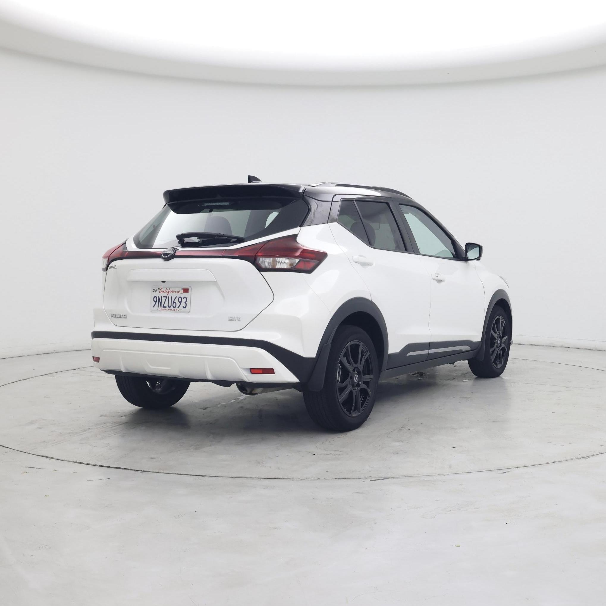 Thumbnail: 2024 Nissan Kicks - 8