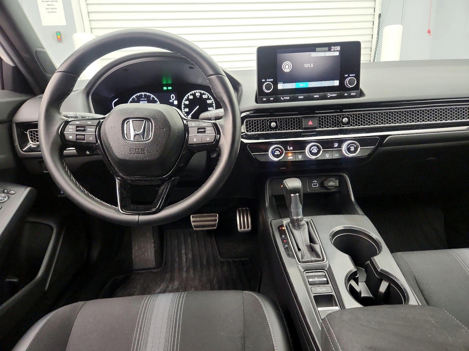 2024 Honda Civic Hatchback Sport - Photo 10