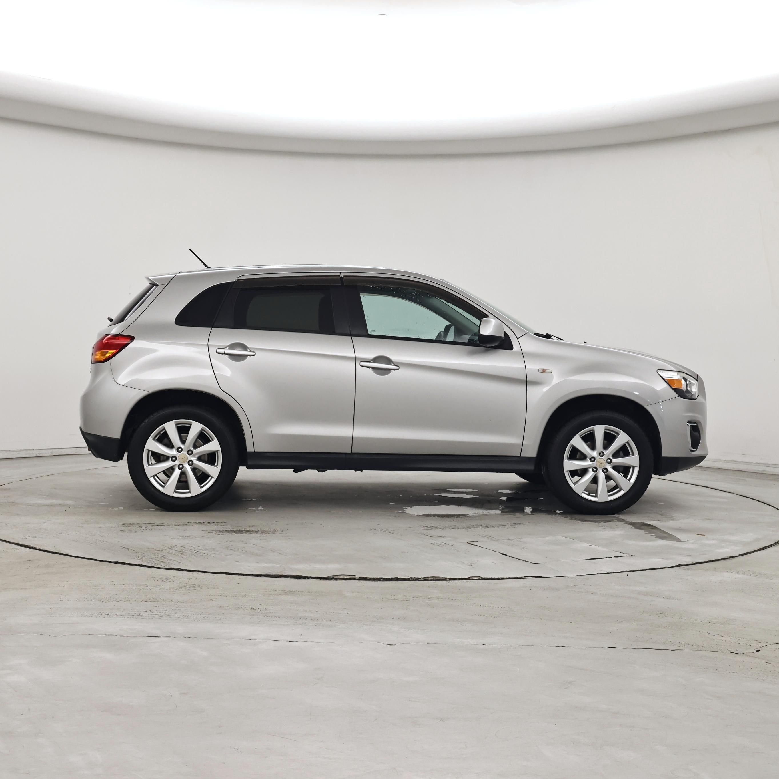 Thumbnail: 2015 Mitsubishi Outlander Sport - 7