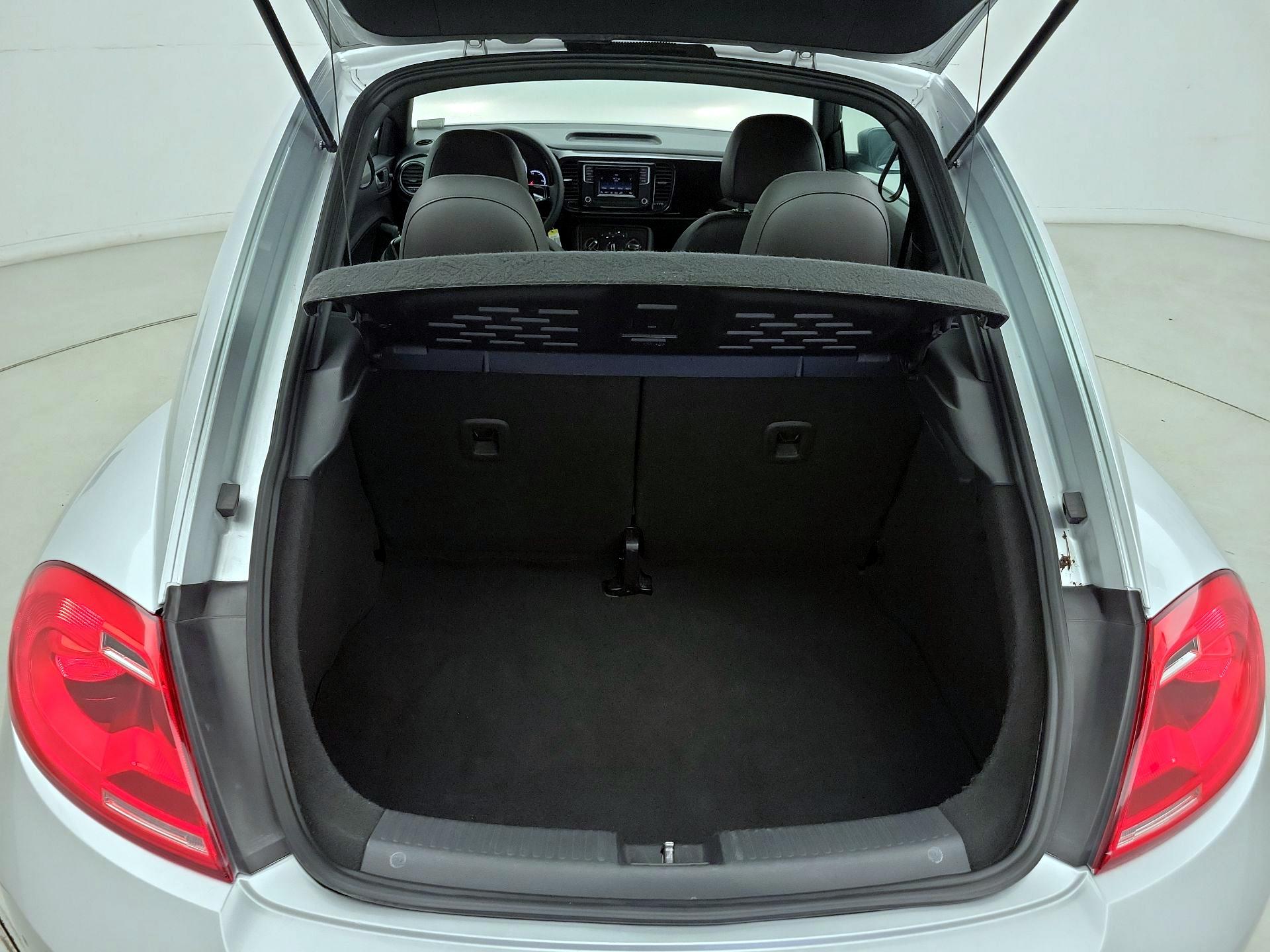 Thumbnail: 2016 Volkswagen Beetle - 18