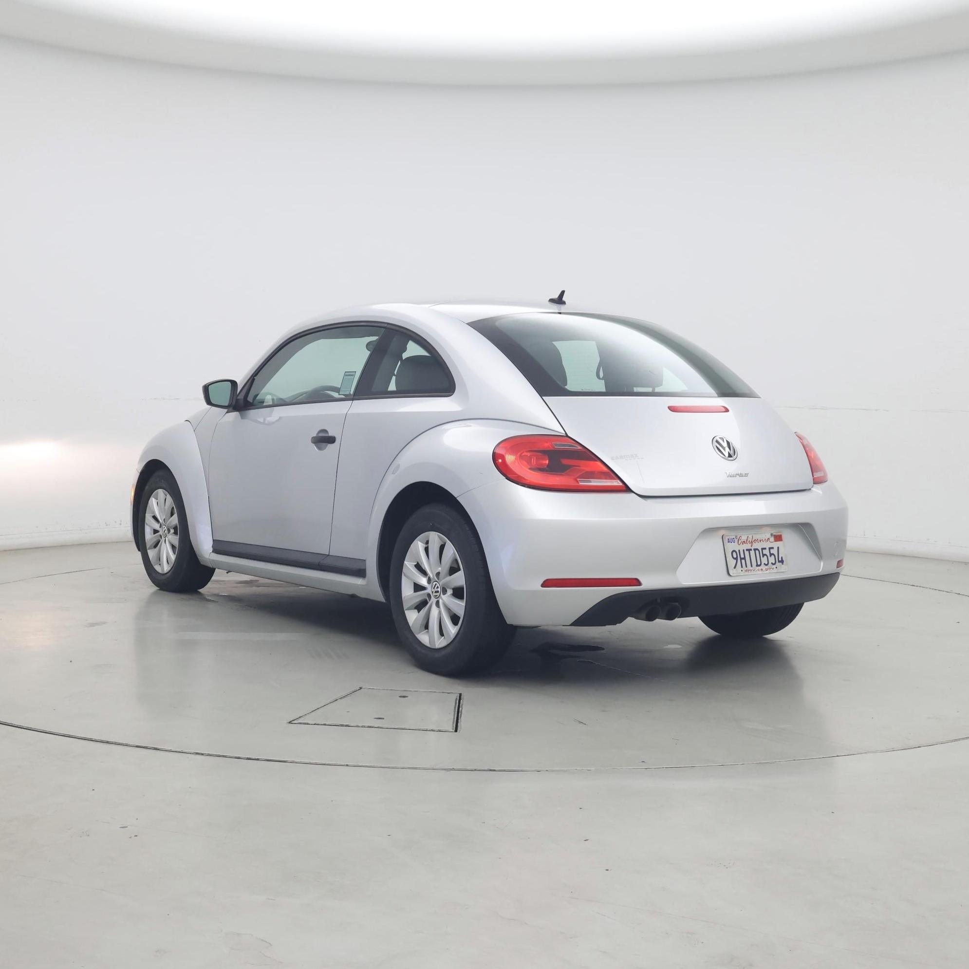 Thumbnail: 2016 Volkswagen Beetle - 2
