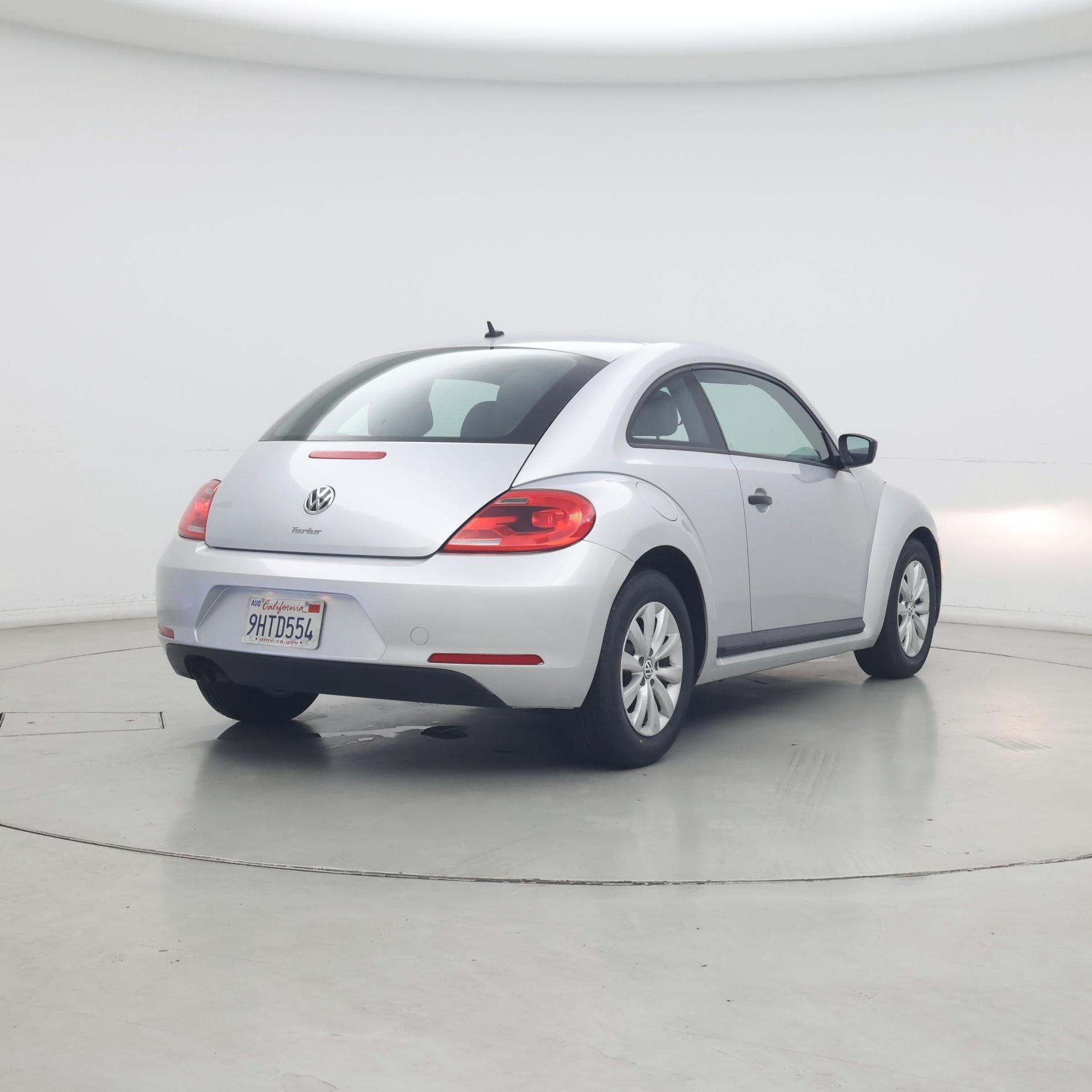Thumbnail: 2016 Volkswagen Beetle - 8