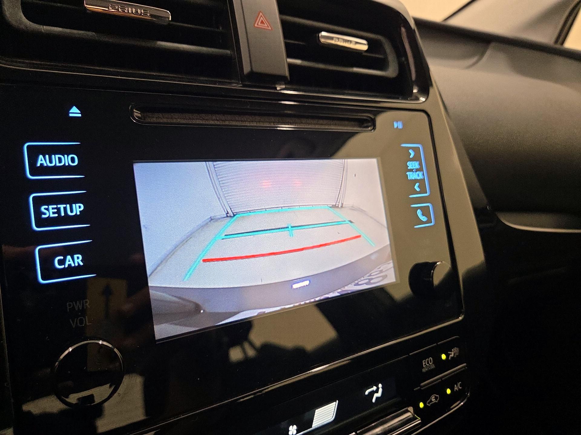 Thumbnail: 2016 Toyota Prius - 14