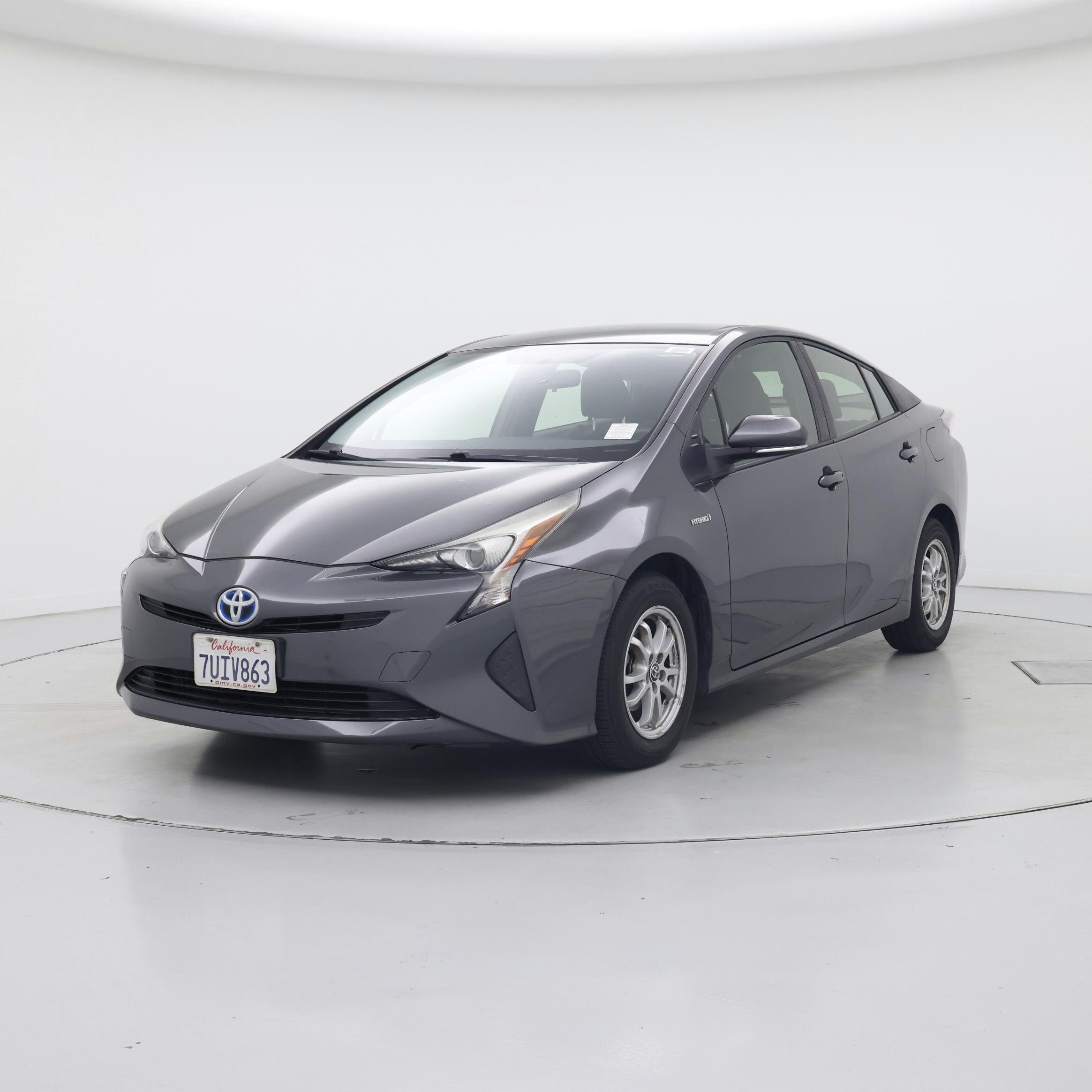 Thumbnail: 2016 Toyota Prius - 4