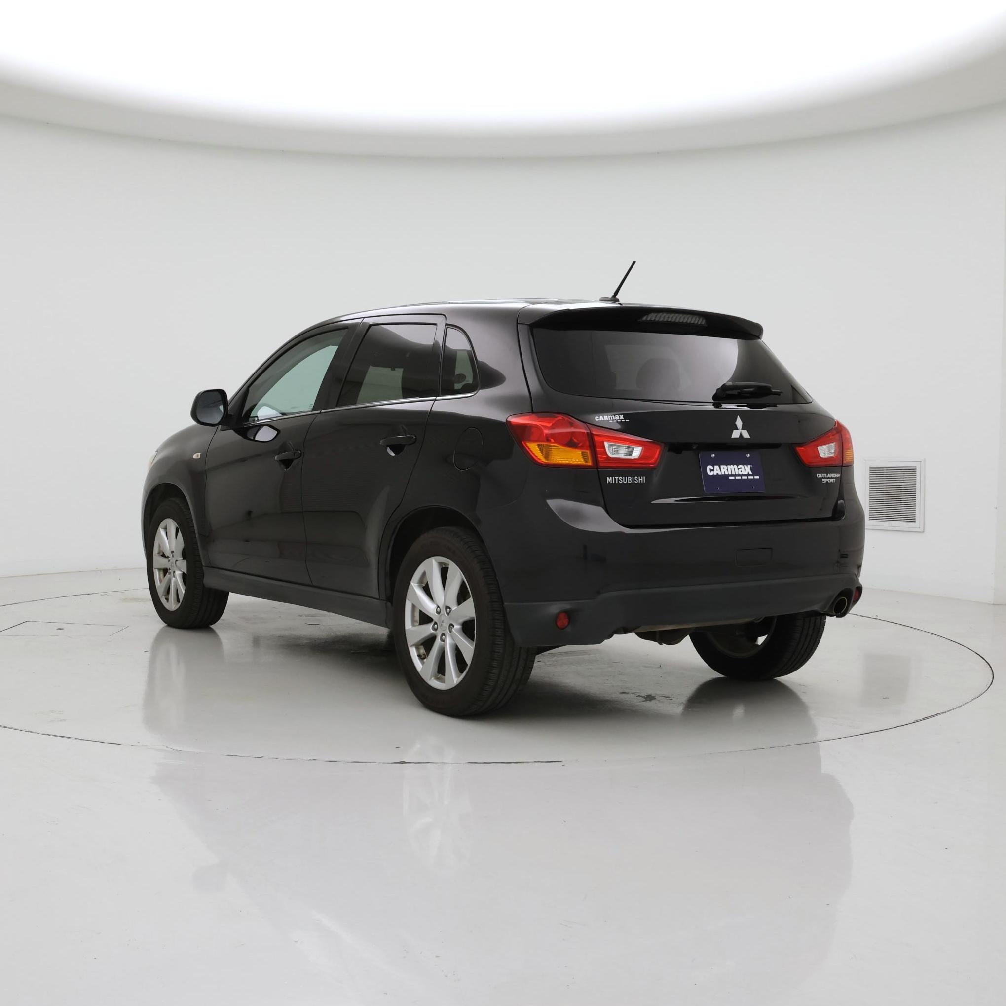 Thumbnail: 2014 Mitsubishi Outlander Sport - 2