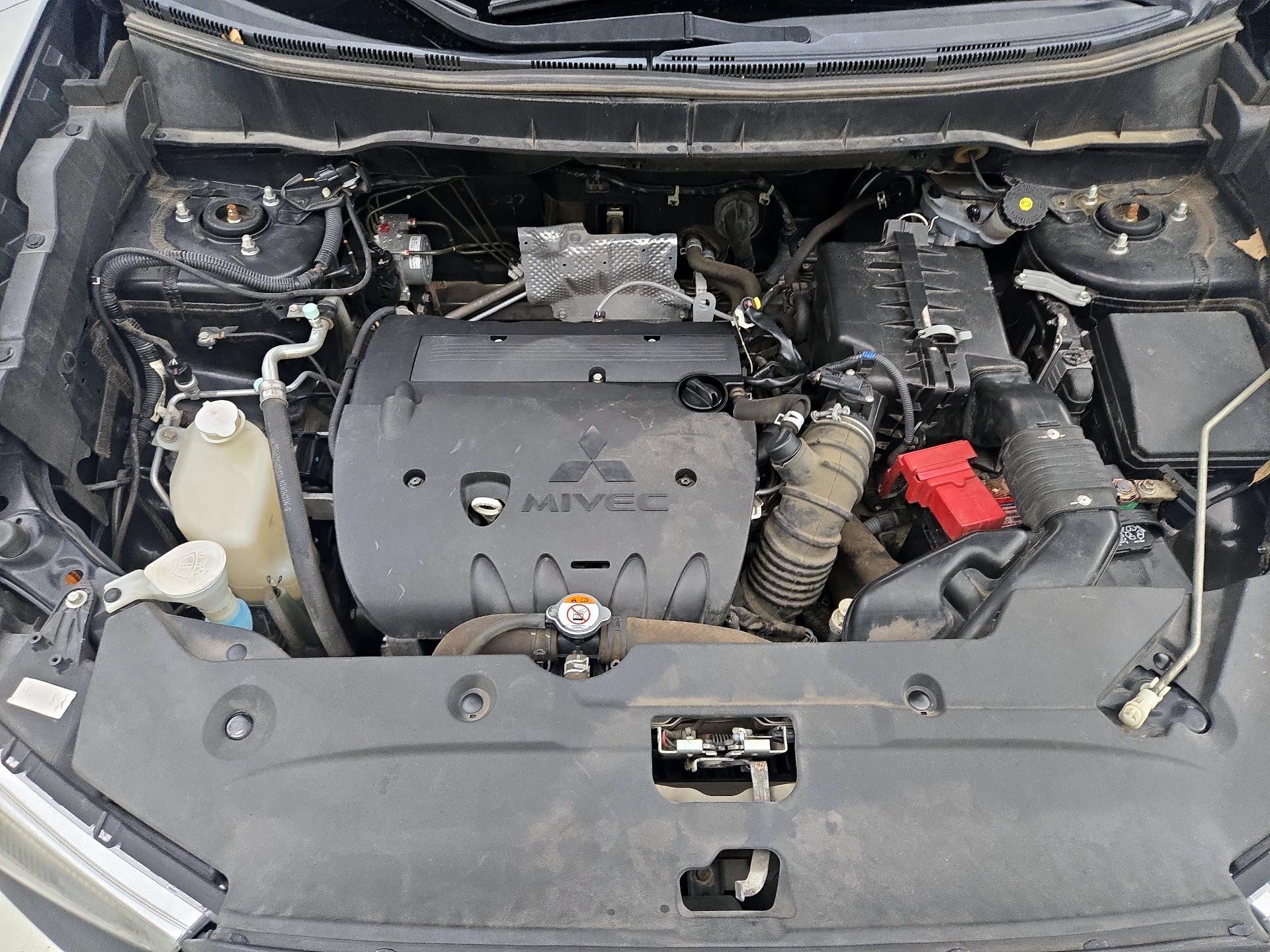 Thumbnail: 2014 Mitsubishi Outlander Sport - 20