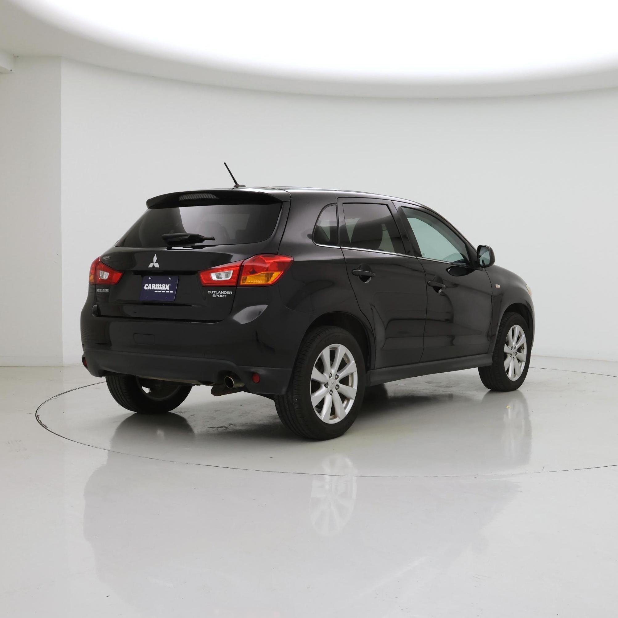Thumbnail: 2014 Mitsubishi Outlander Sport - 8