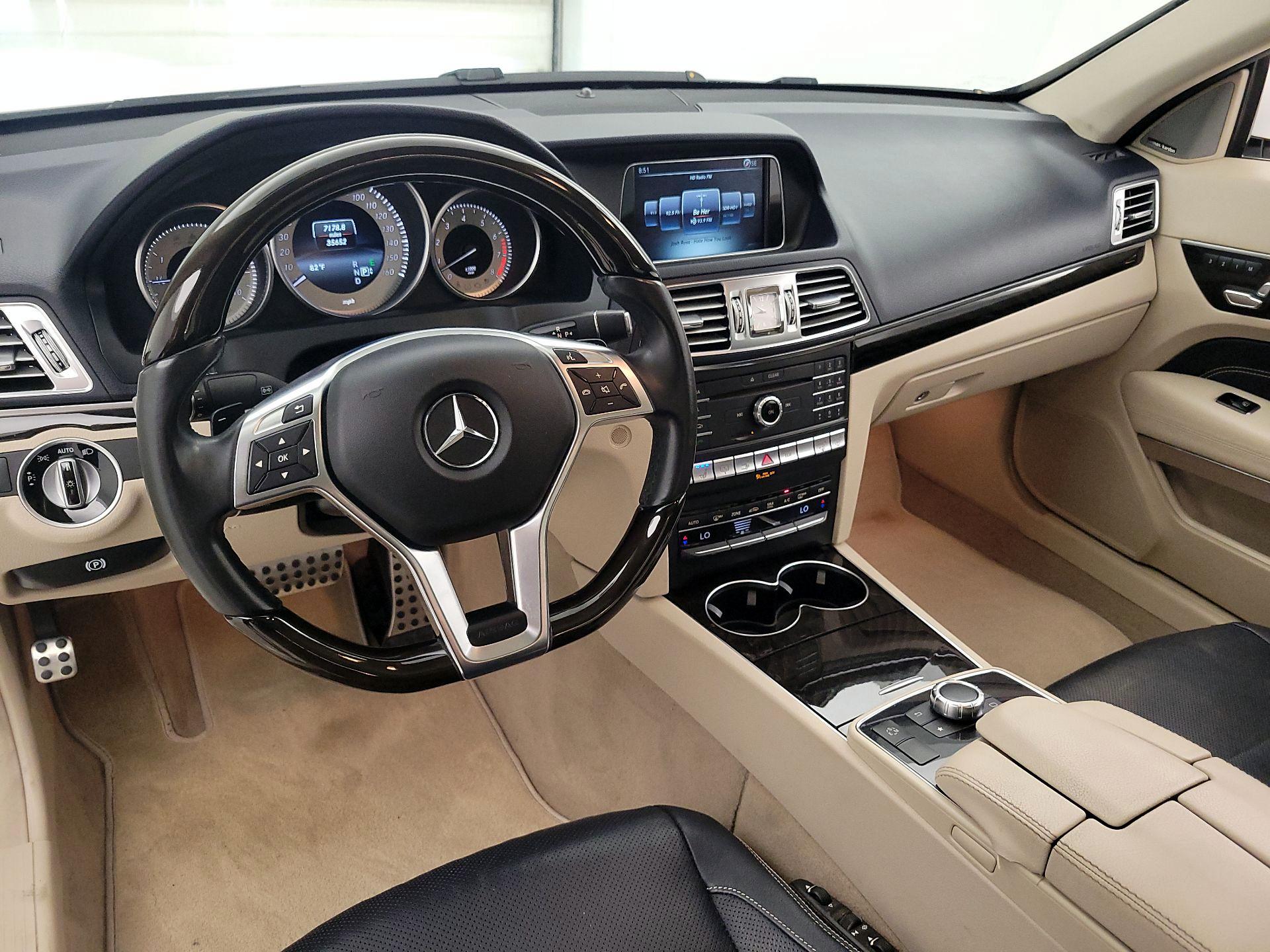 Thumbnail: 2016 Mercedes-Benz E-Class - 9