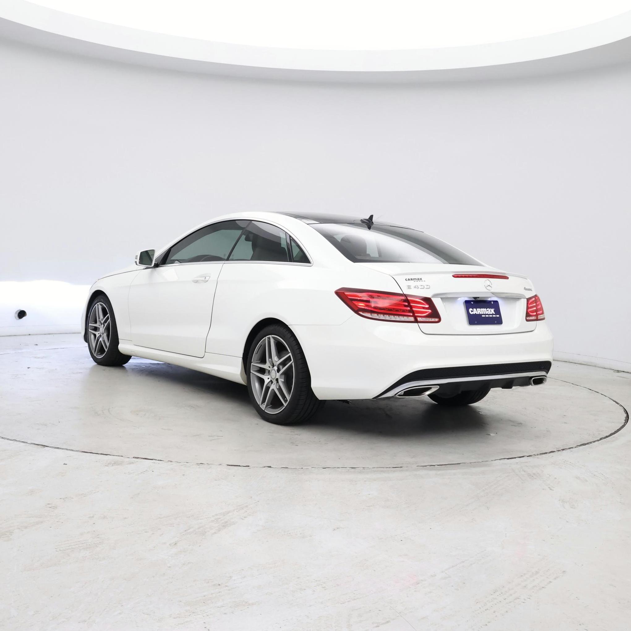 Thumbnail: 2016 Mercedes-Benz E-Class - 2