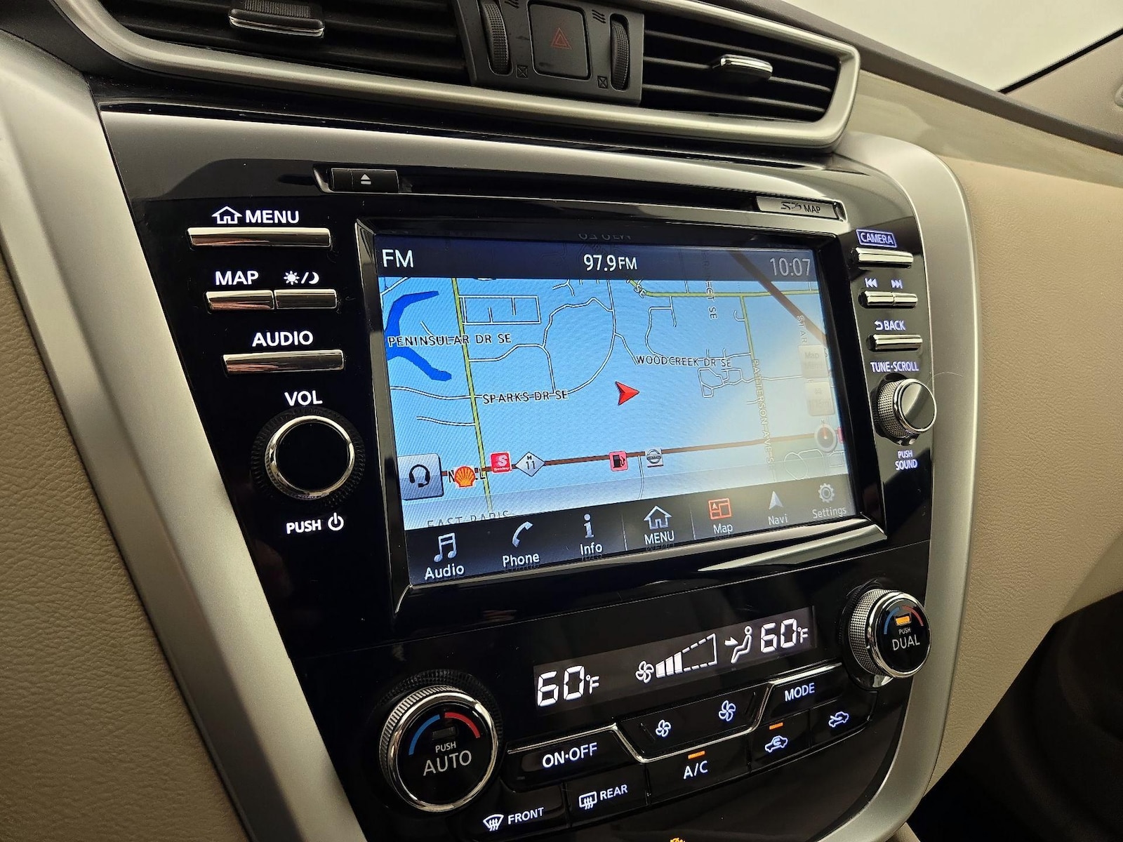 2017 Nissan Murano SL - Photo 15