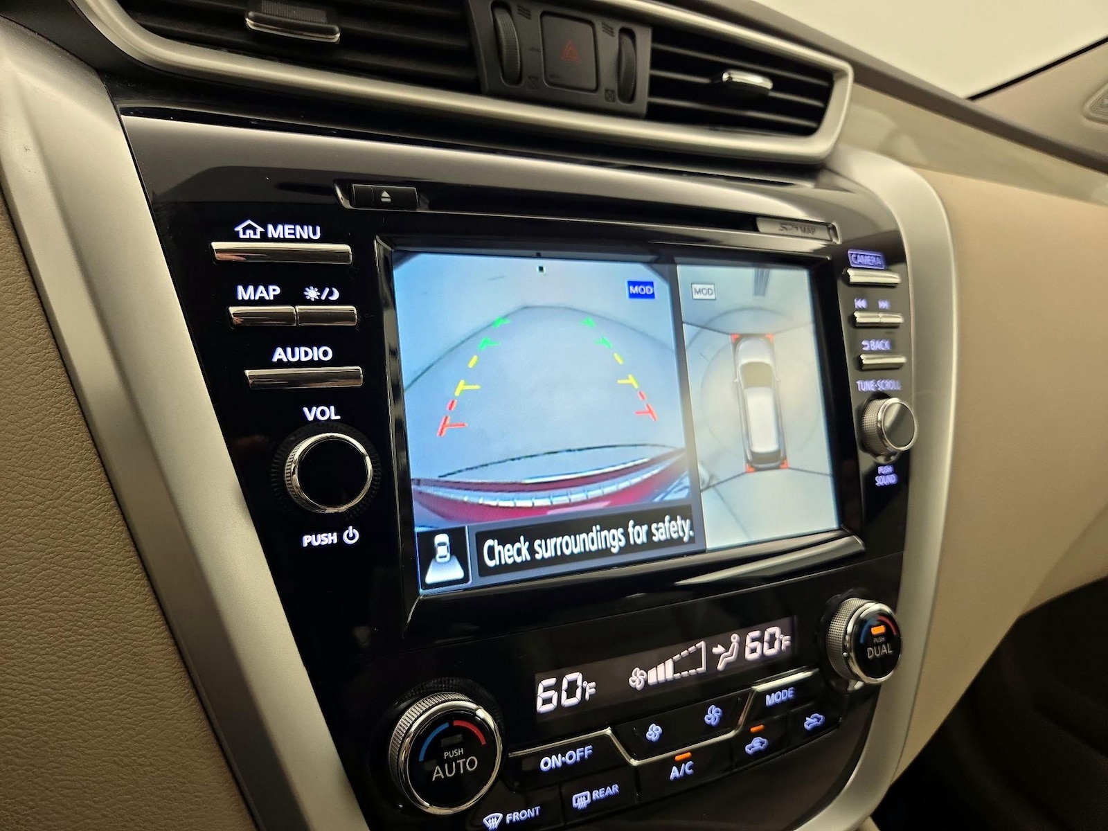 2017 Nissan Murano SL - Photo 16