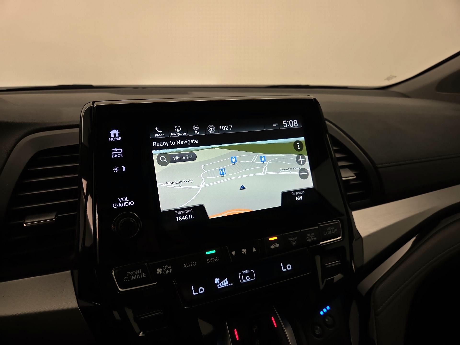 Thumbnail: 2018 Honda Odyssey - 14