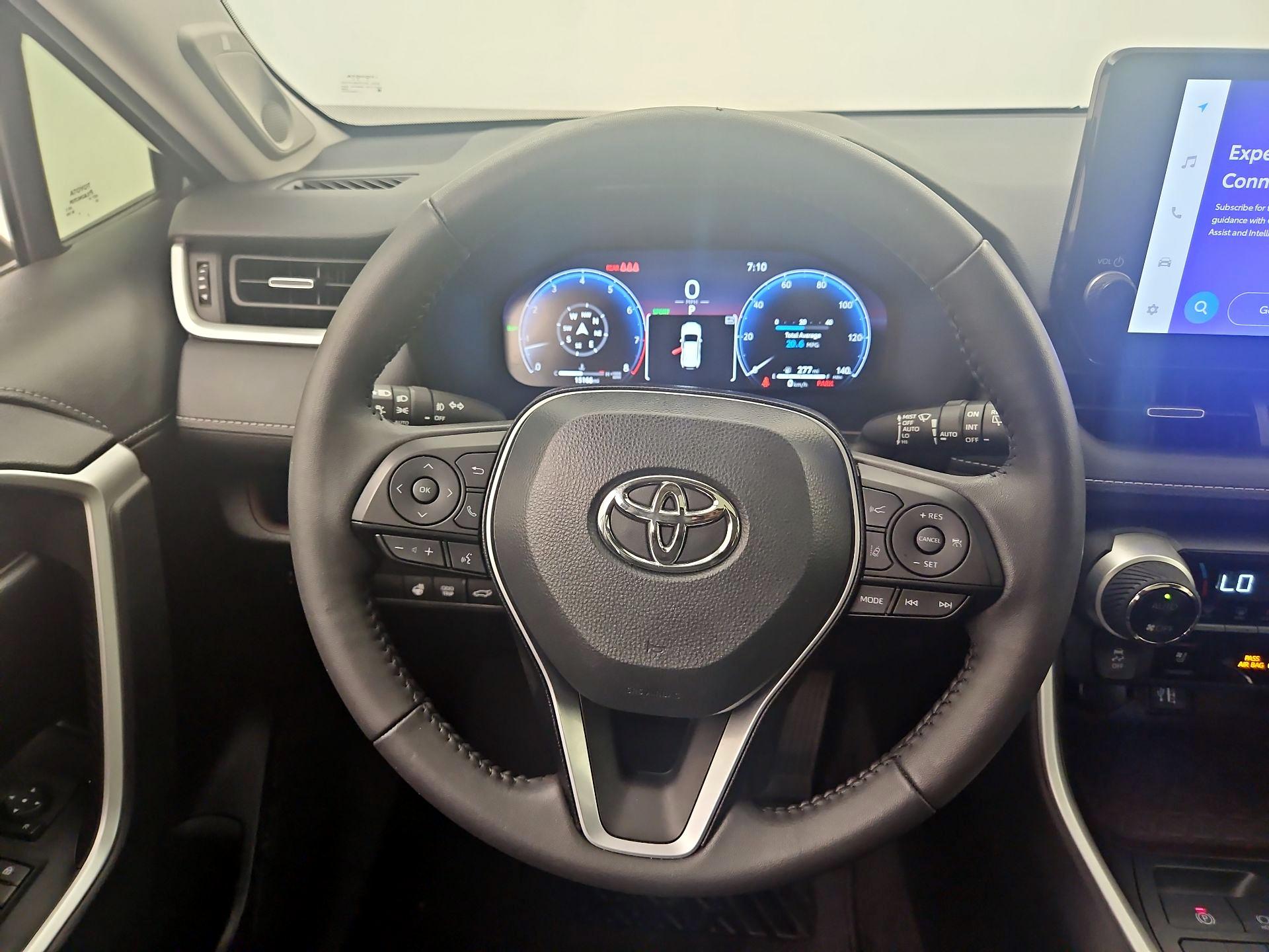 Thumbnail: 2023 Toyota RAV4 - 10