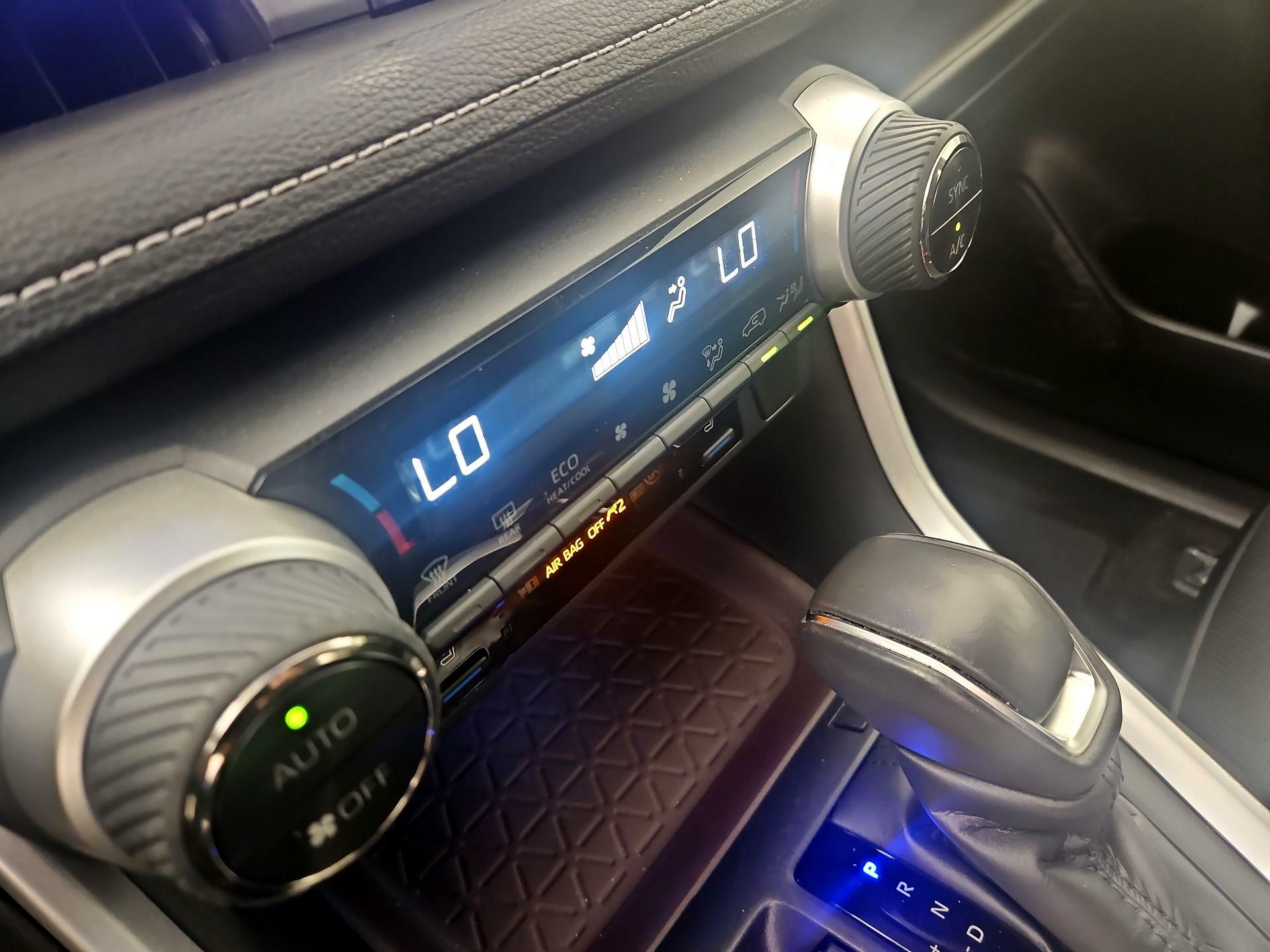 Thumbnail: 2023 Toyota RAV4 - 16