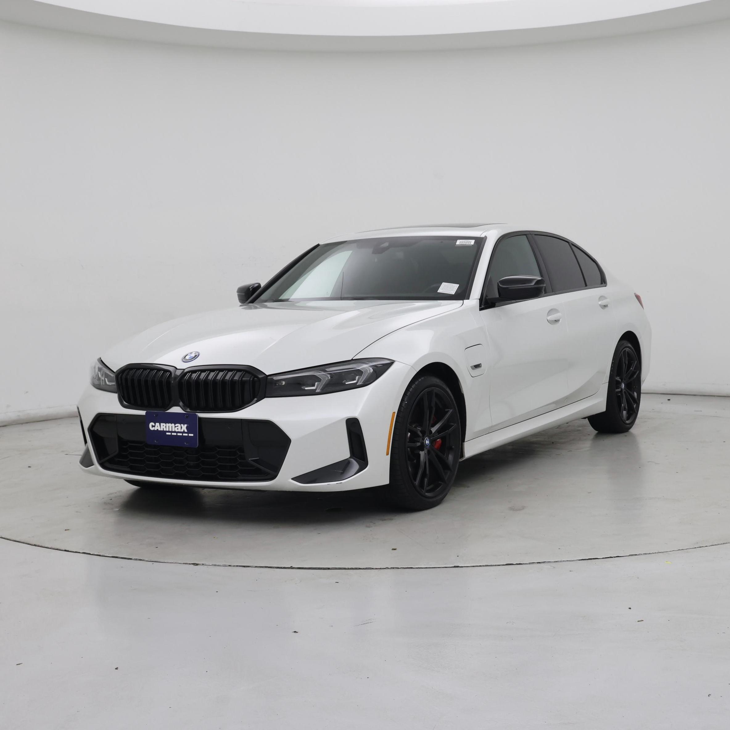 Thumbnail: 2023 BMW 3 Series - 4