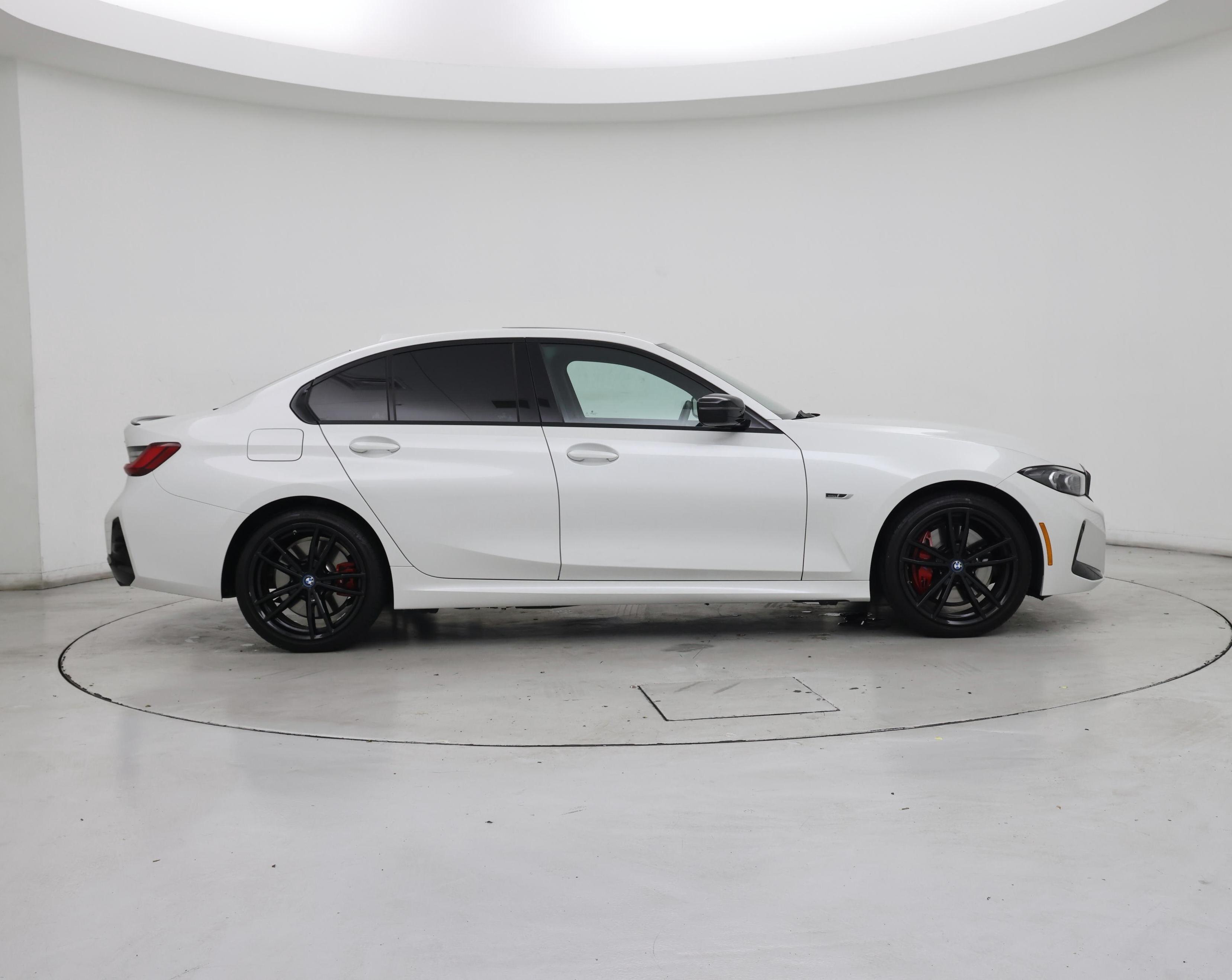 Thumbnail: 2023 BMW 3 Series - 7