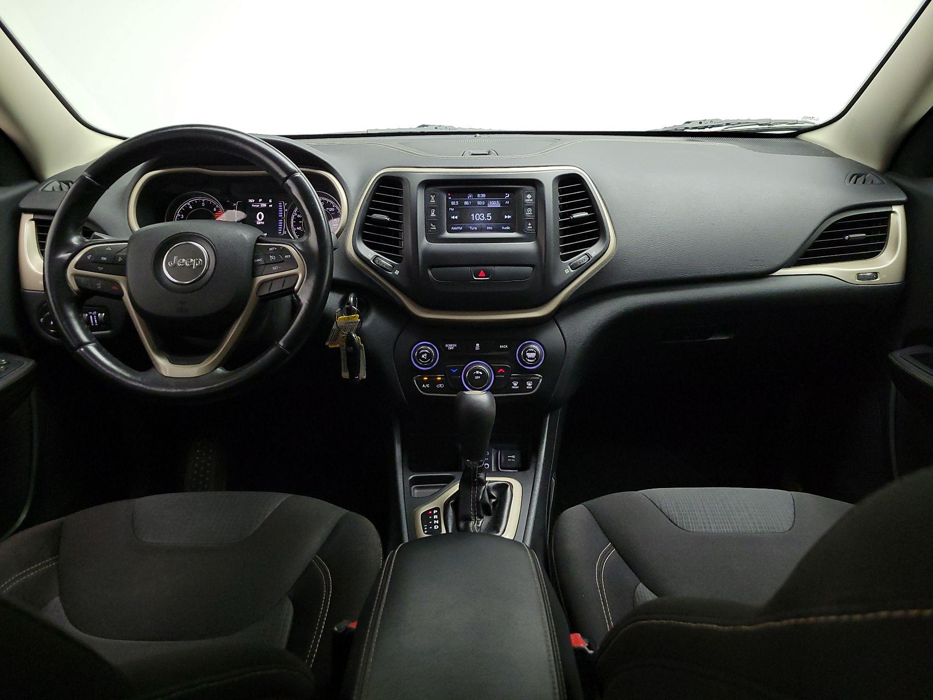 Thumbnail: 2016 Jeep Cherokee - 9