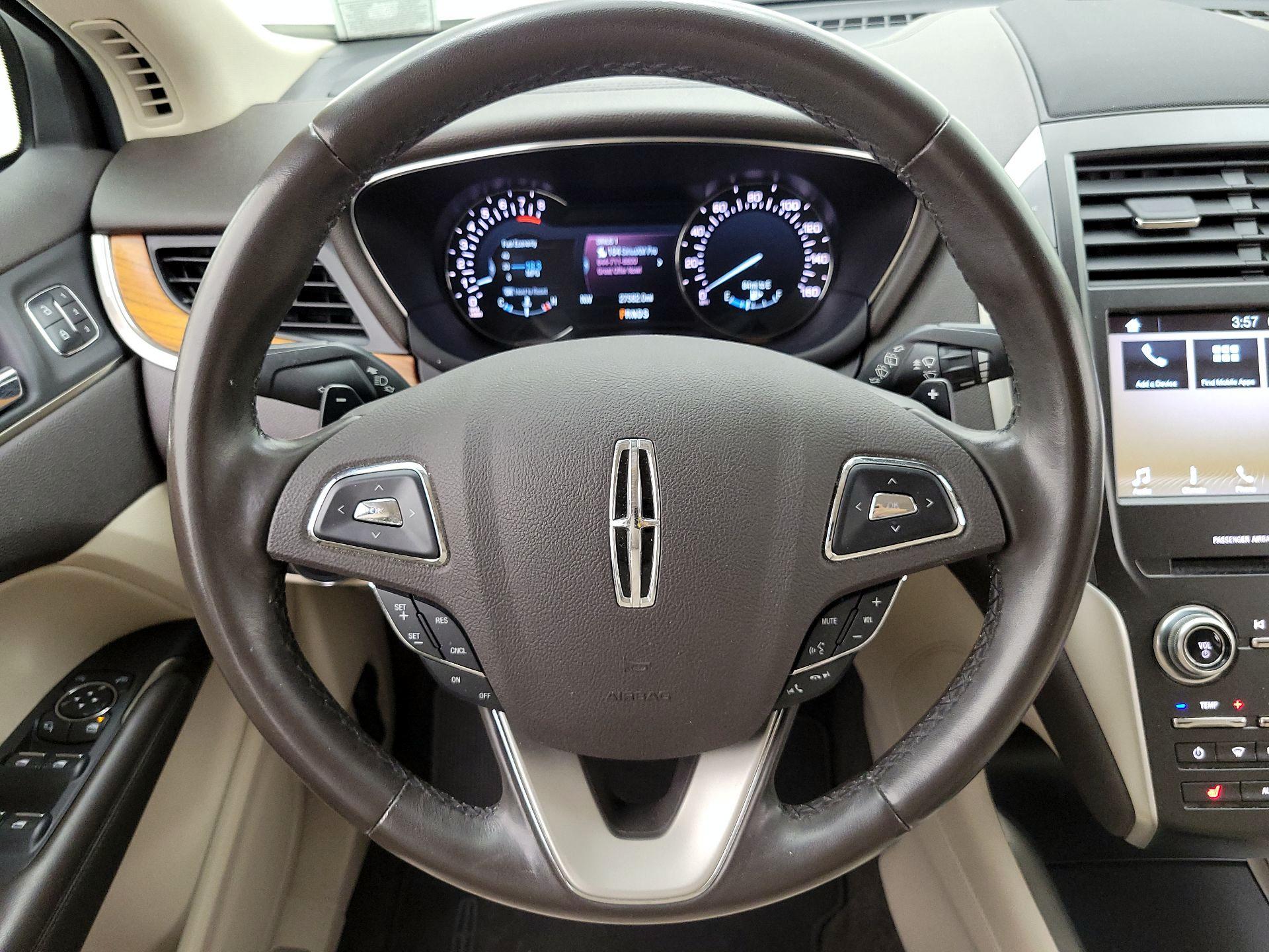 Thumbnail: 2018 Lincoln MKC - 10