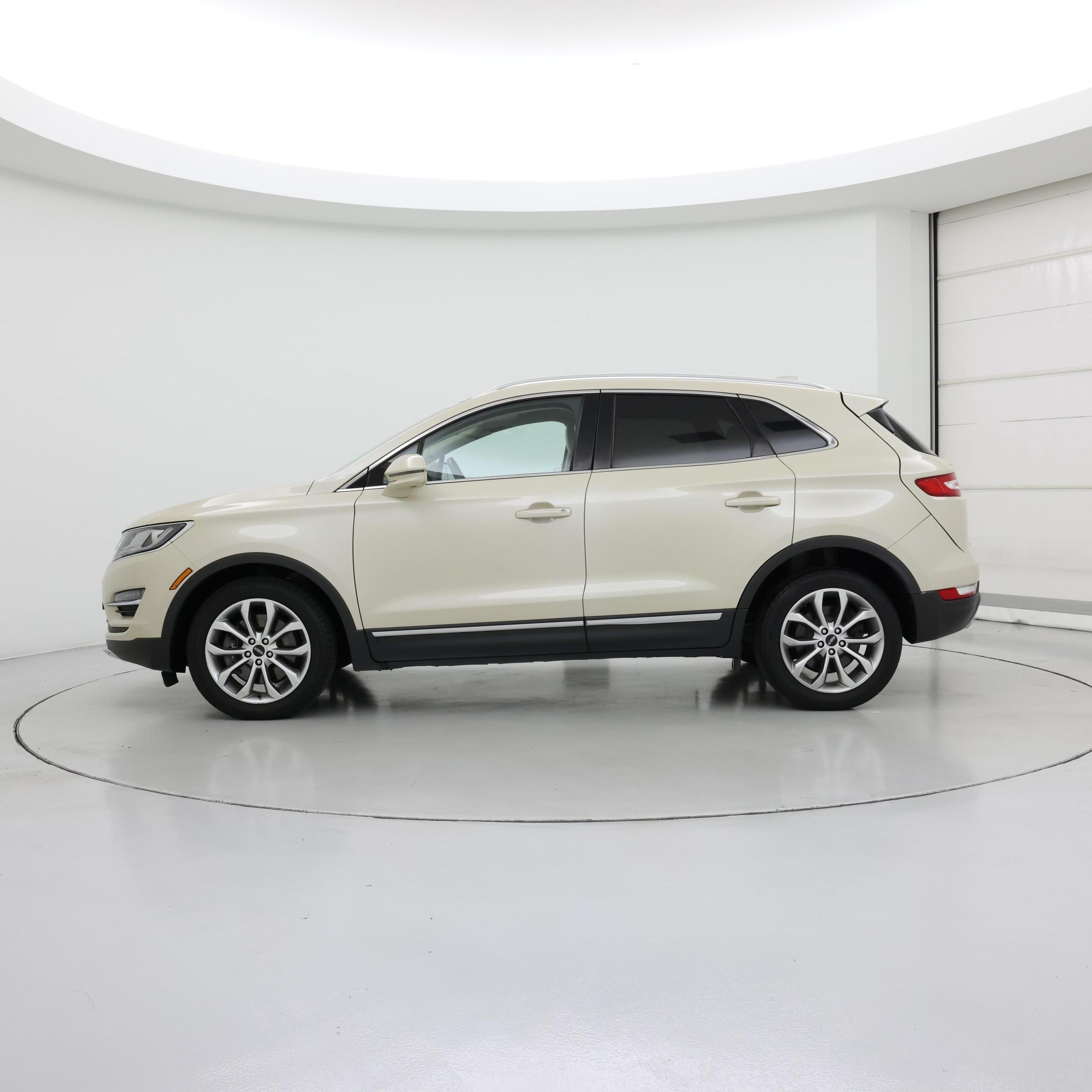 Thumbnail: 2018 Lincoln MKC - 3