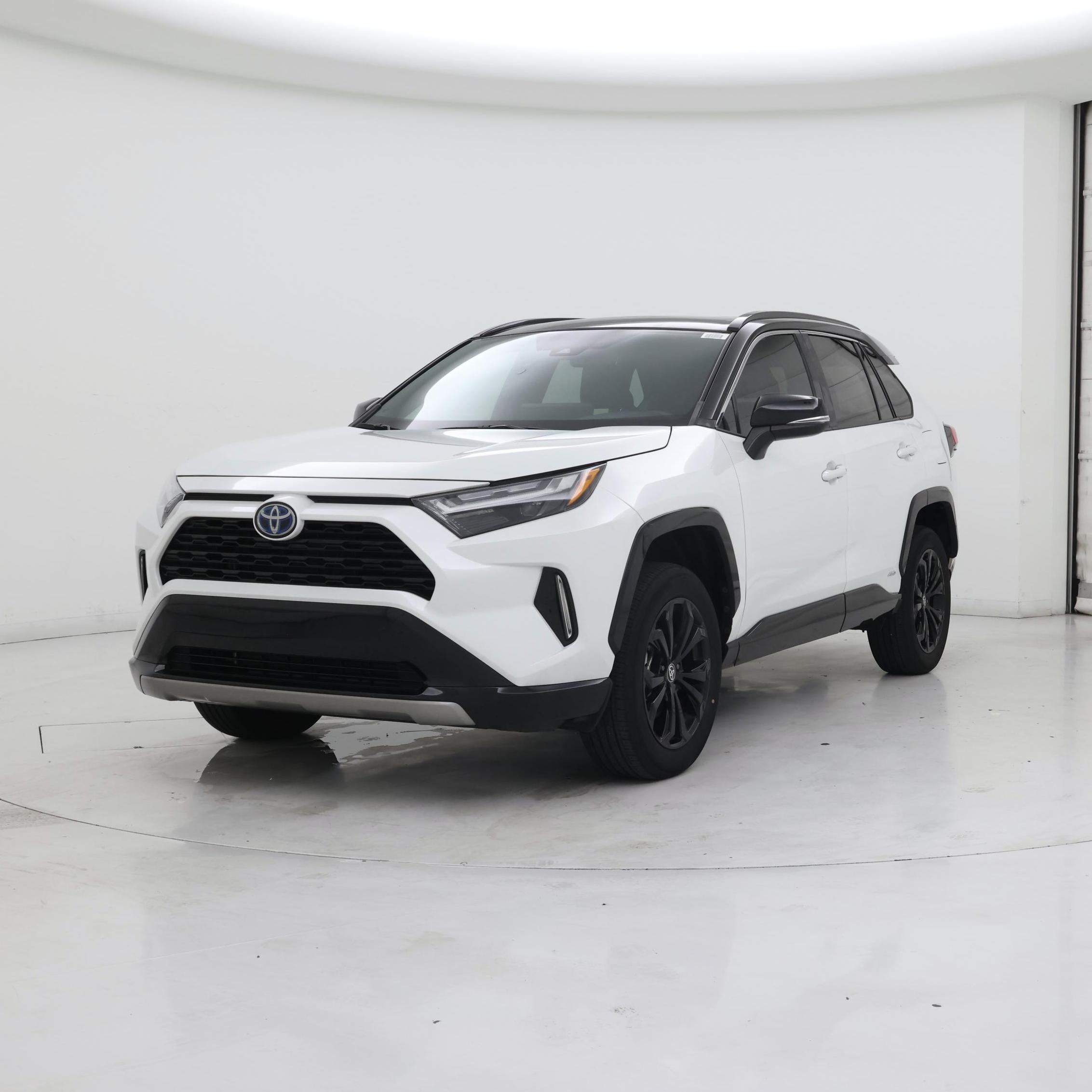 Thumbnail: 2023 Toyota RAV4 - 4