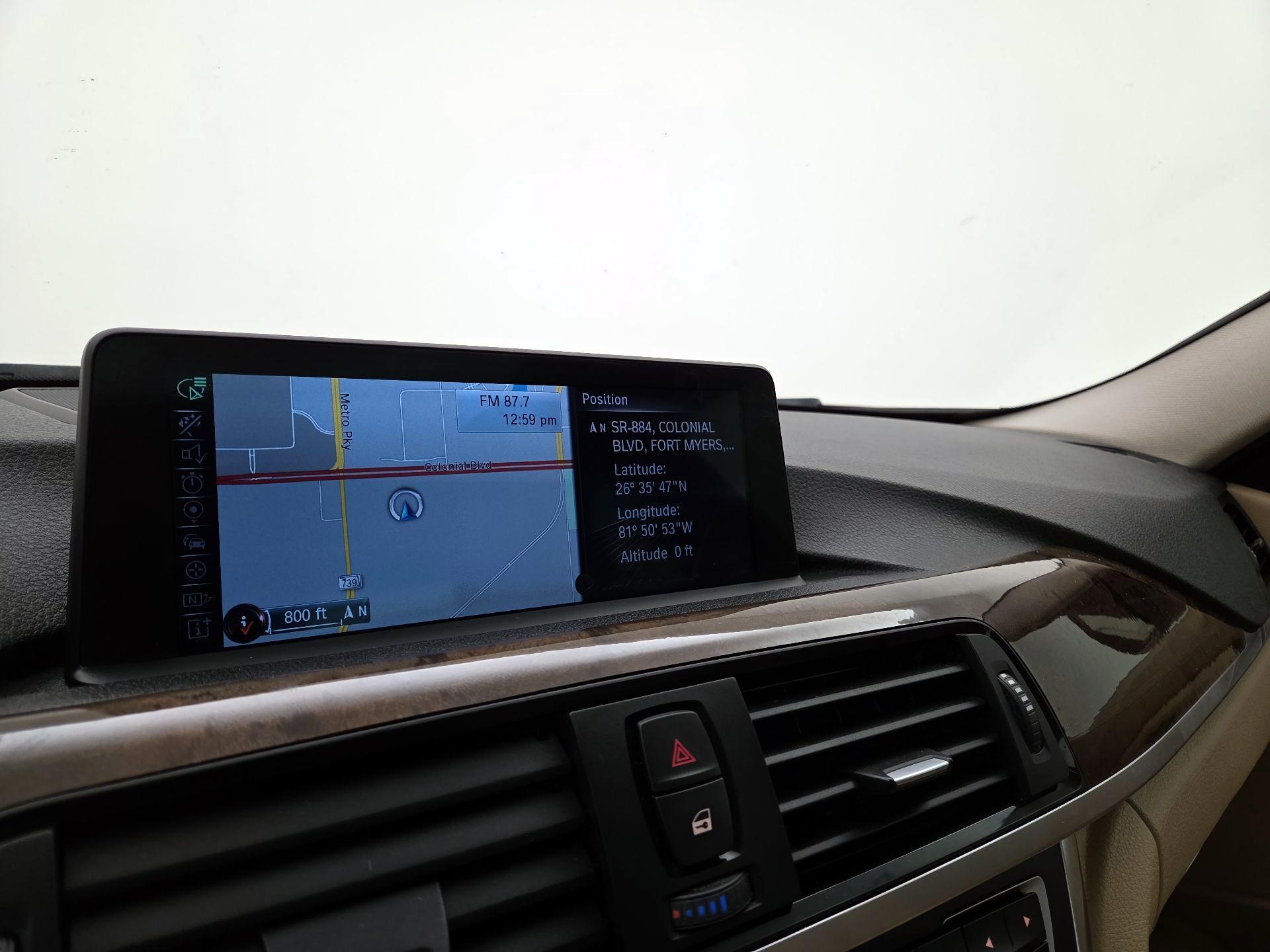 Thumbnail: 2015 BMW 3 Series - 14