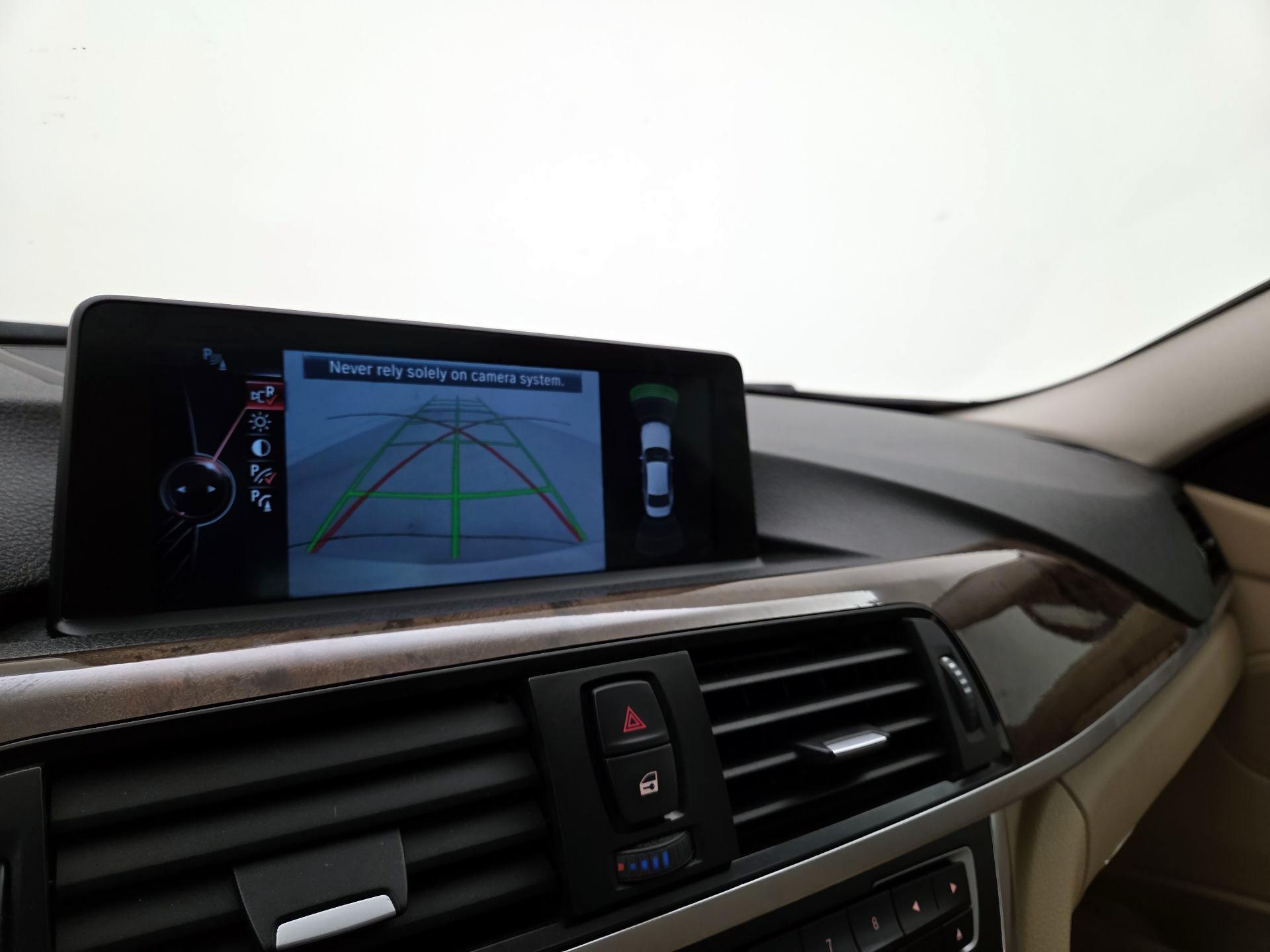Thumbnail: 2015 BMW 3 Series - 15