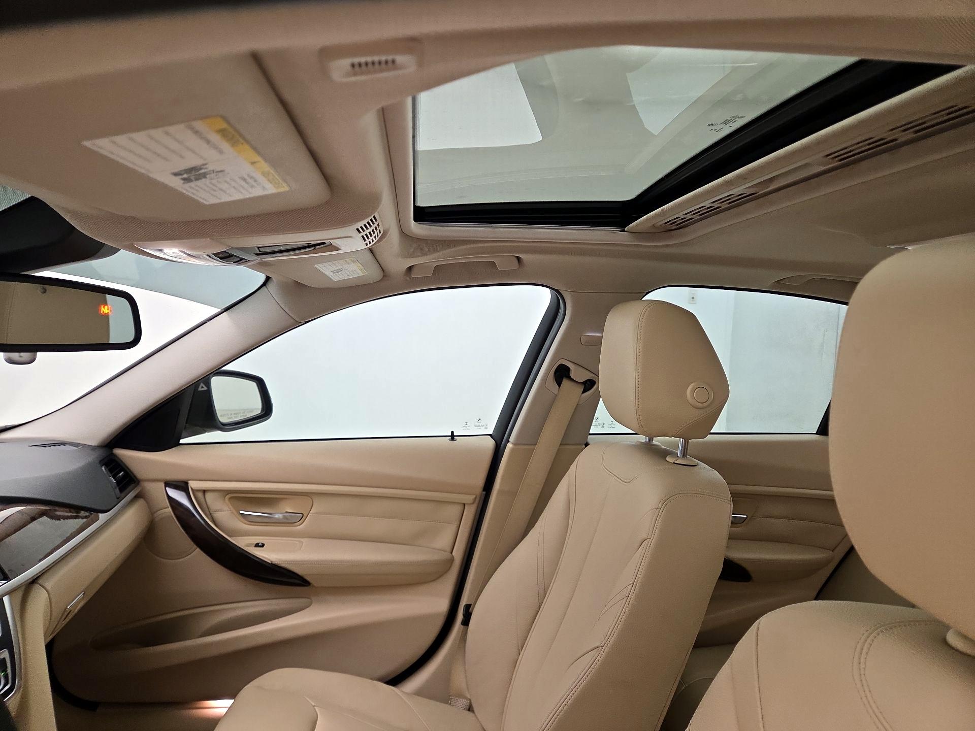 Thumbnail: 2015 BMW 3 Series - 20