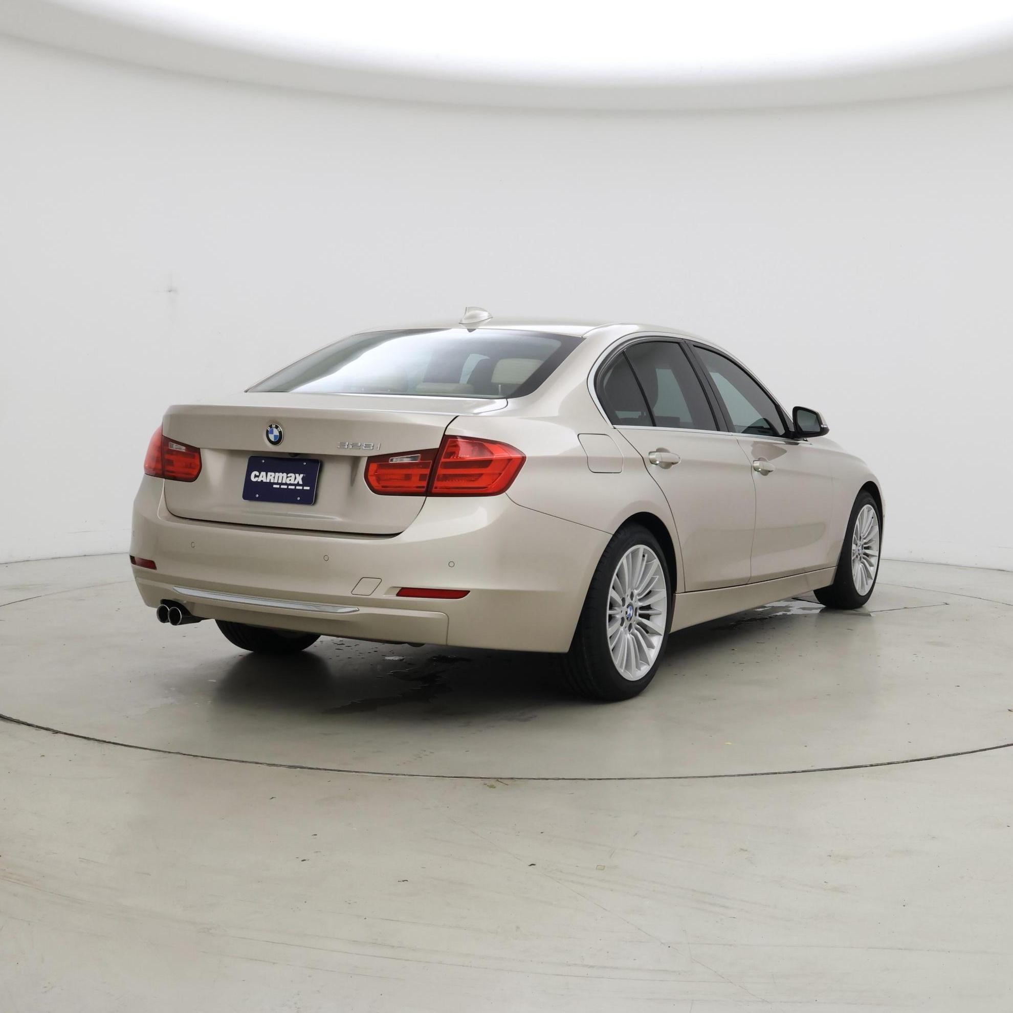 Thumbnail: 2015 BMW 3 Series - 8