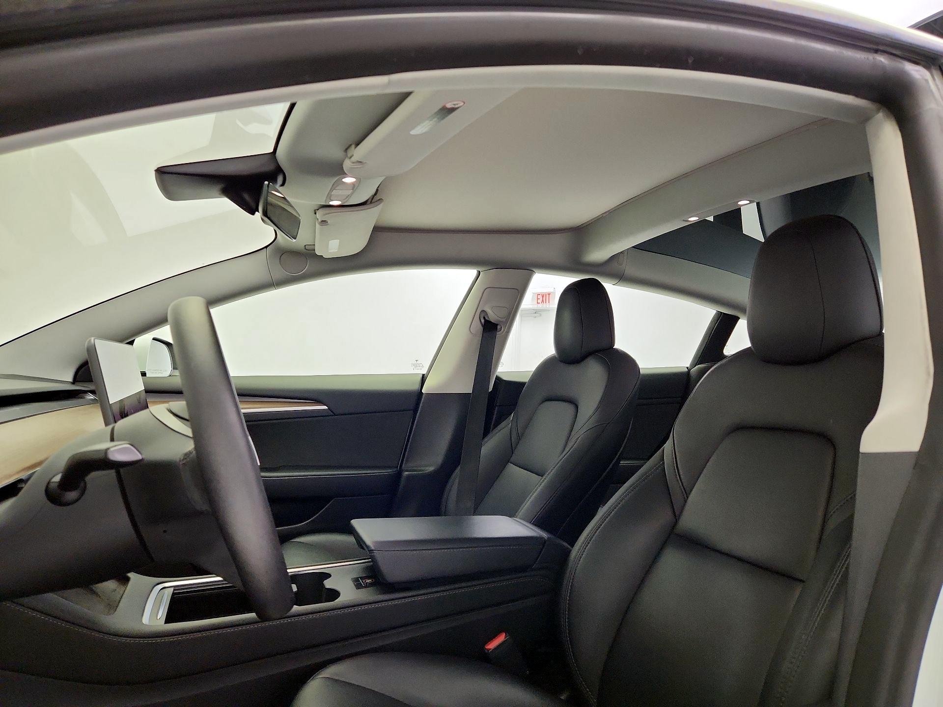 Thumbnail: 2023 Tesla Model 3 - 20