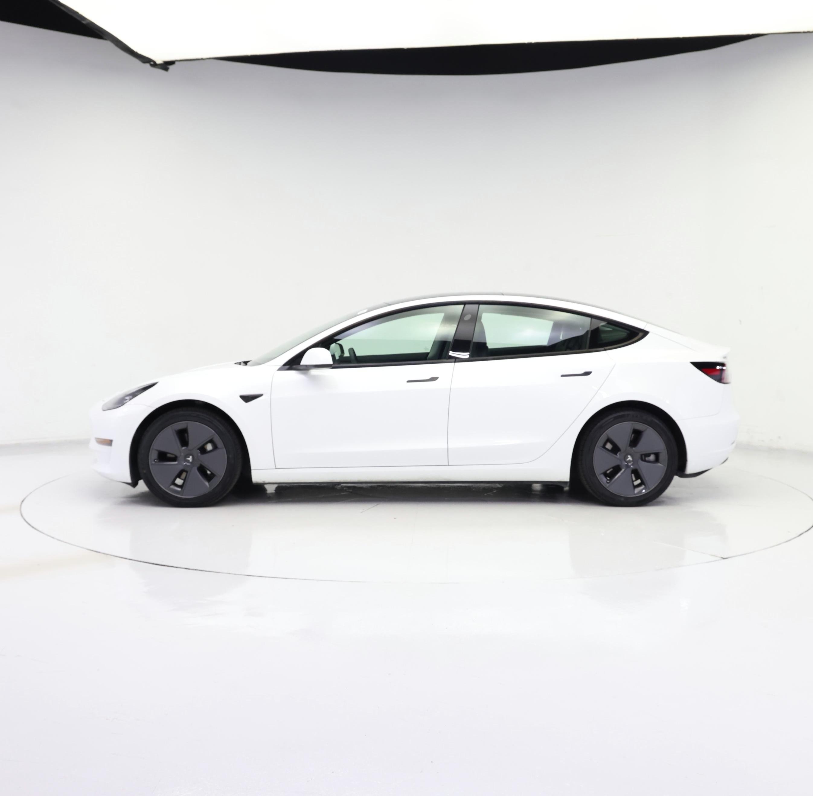 Thumbnail: 2023 Tesla Model 3 - 3