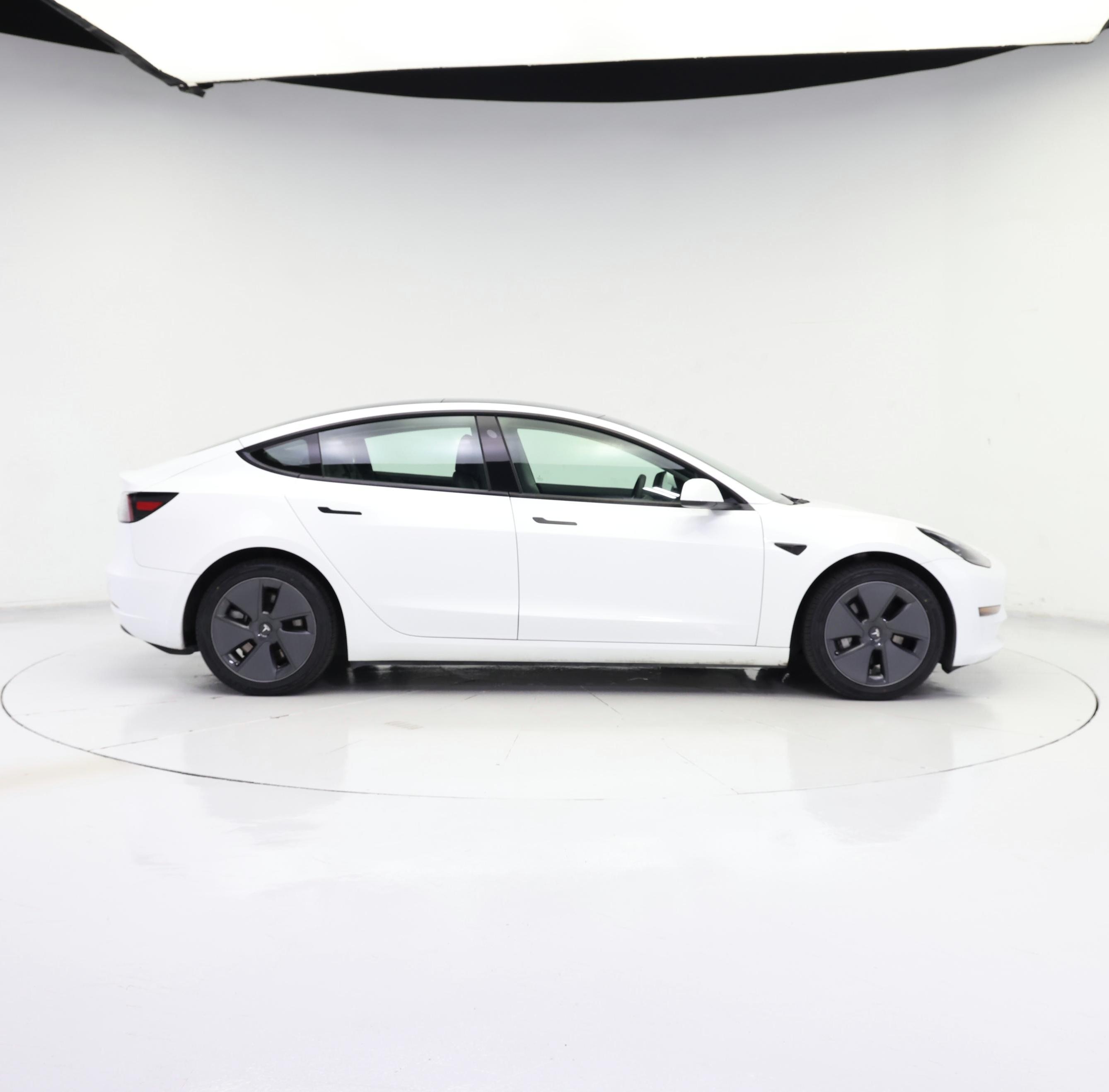 Thumbnail: 2023 Tesla Model 3 - 7