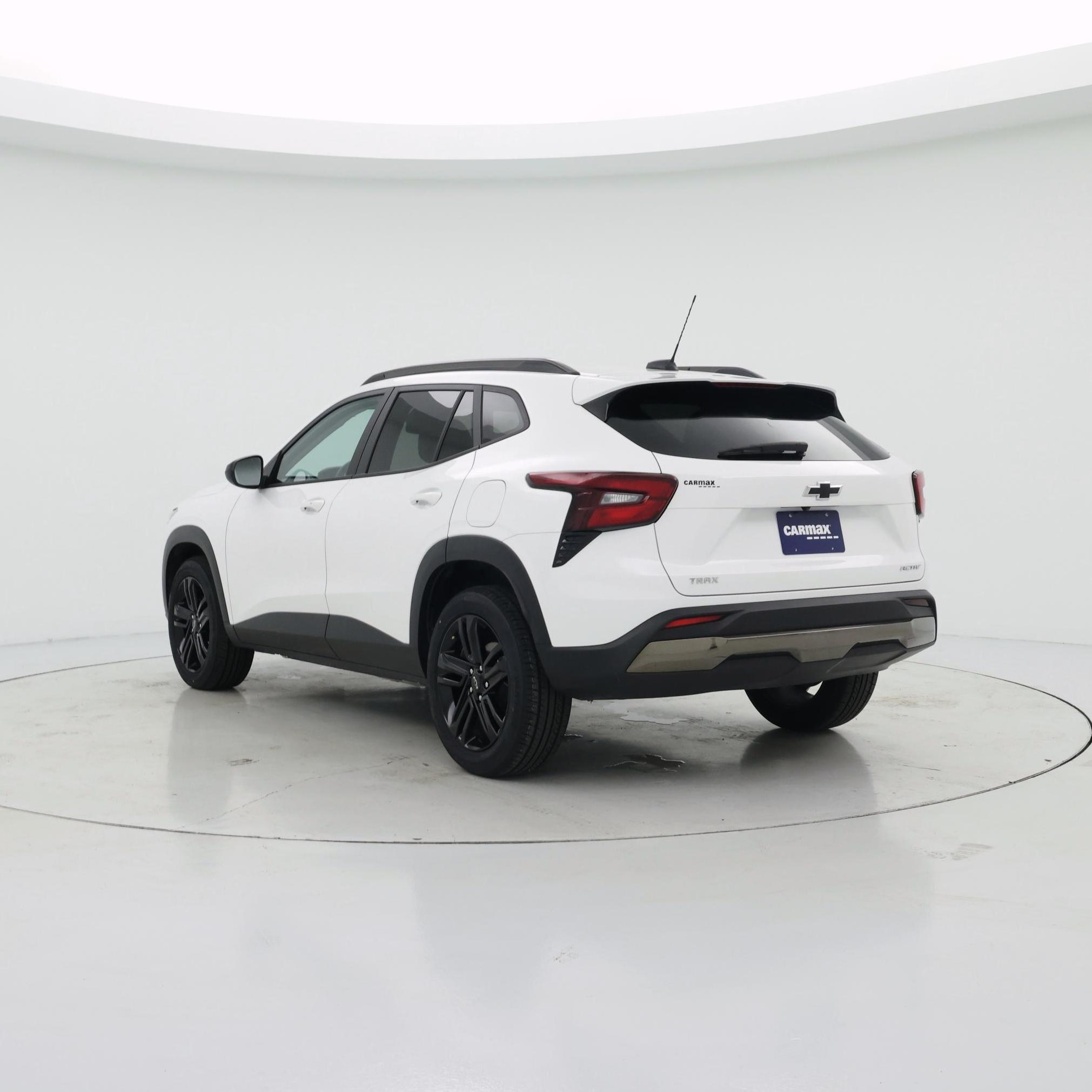 Thumbnail: 2025 Chevrolet Trax - 2