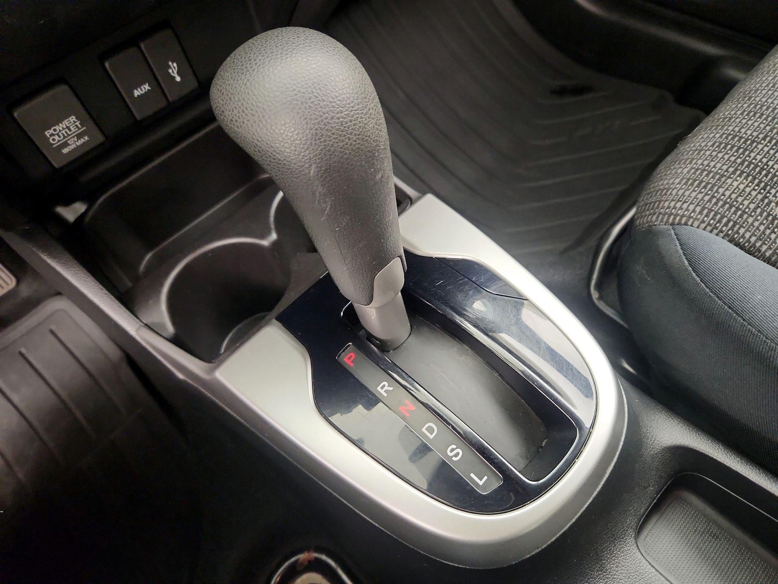 2016 Honda Fit LX - Photo 18