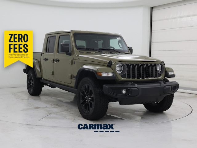 2025 Jeep Gladiator NightHawk Crew Cab 4WD