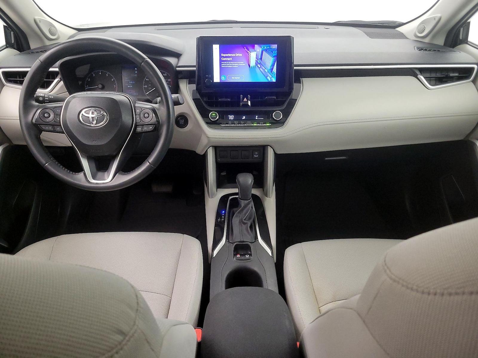 2025 Toyota Corolla Cross LE - Photo 10